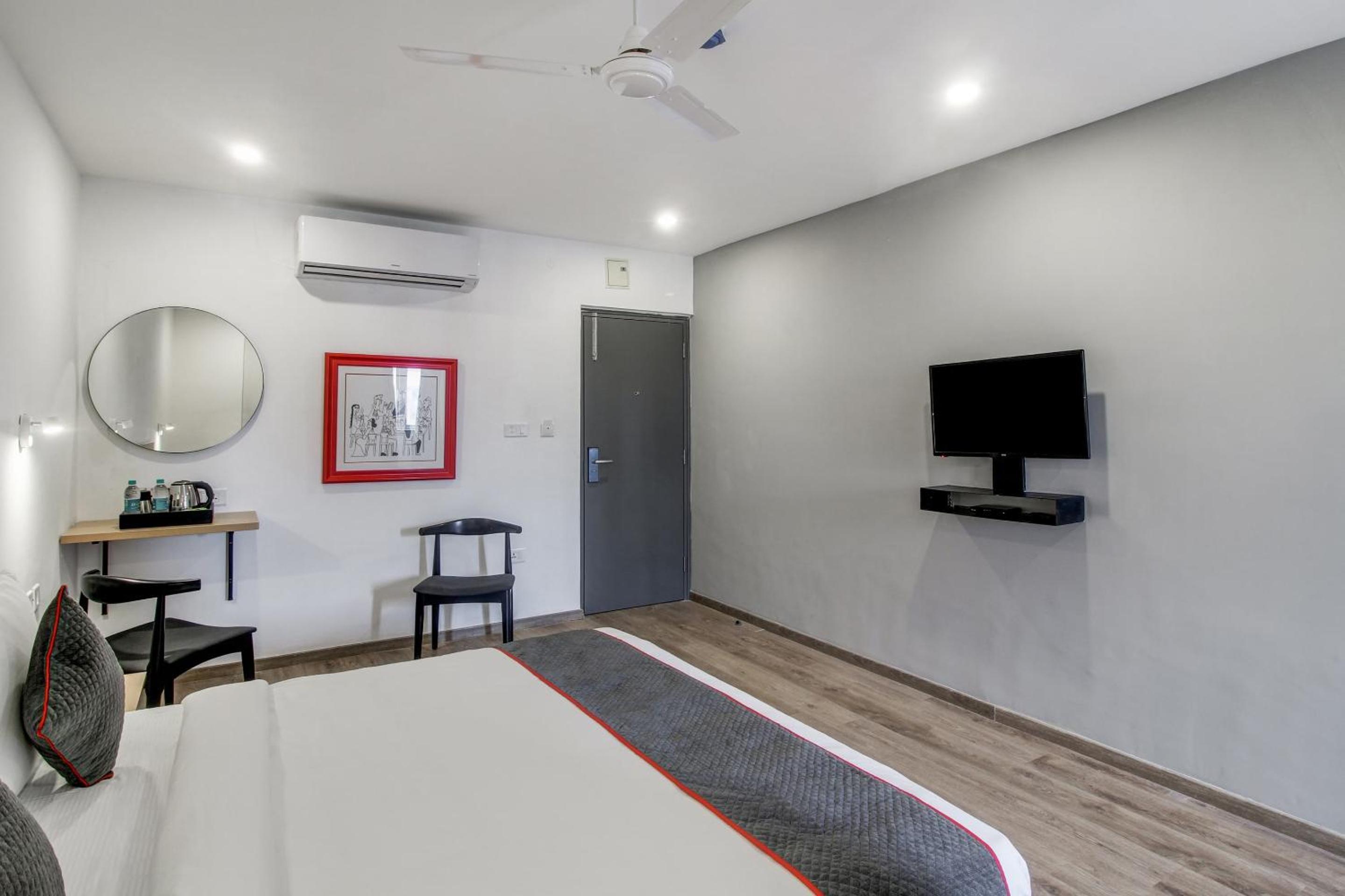 Classic Triple Room - Photo 25