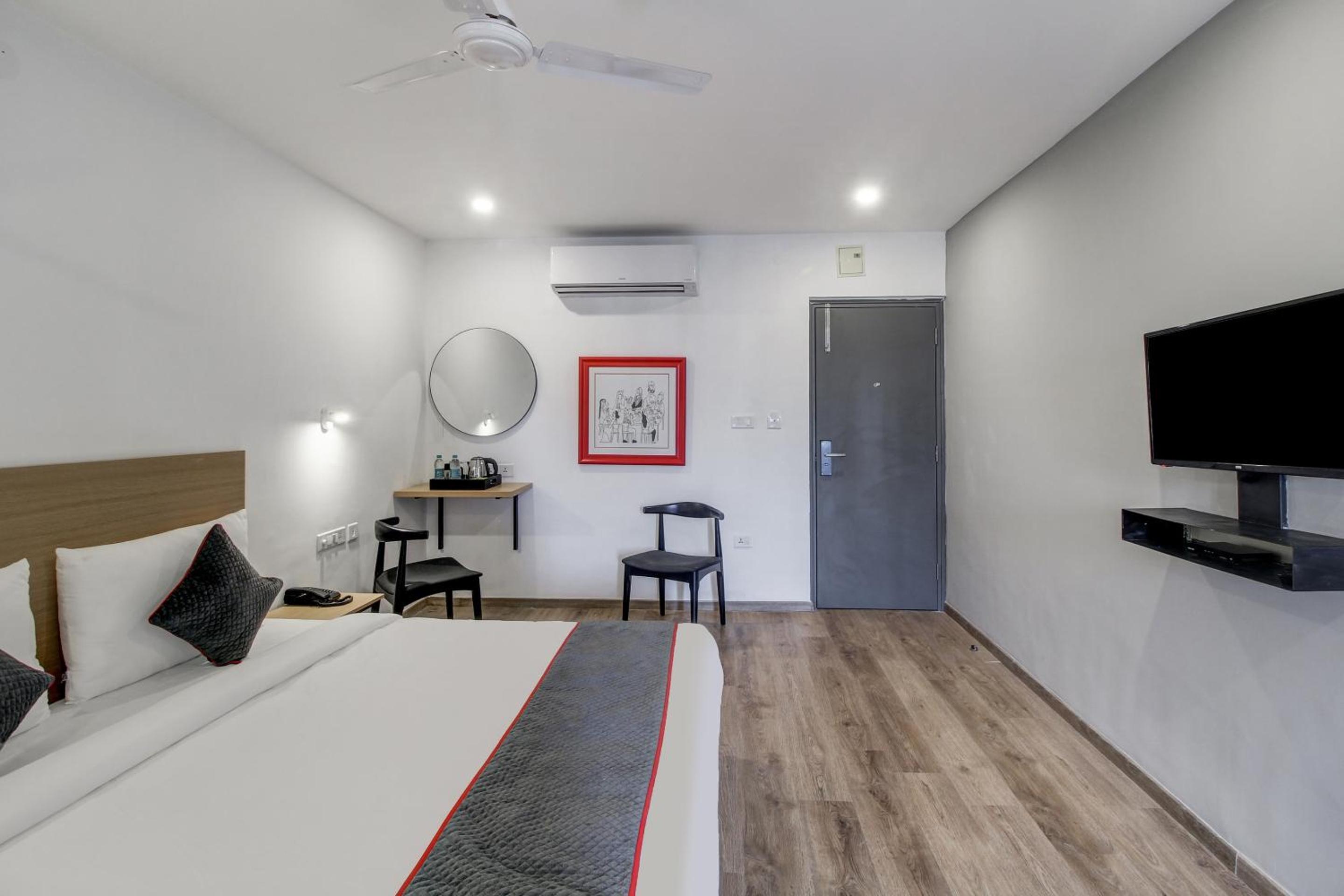 Classic Triple Room - Photo 26