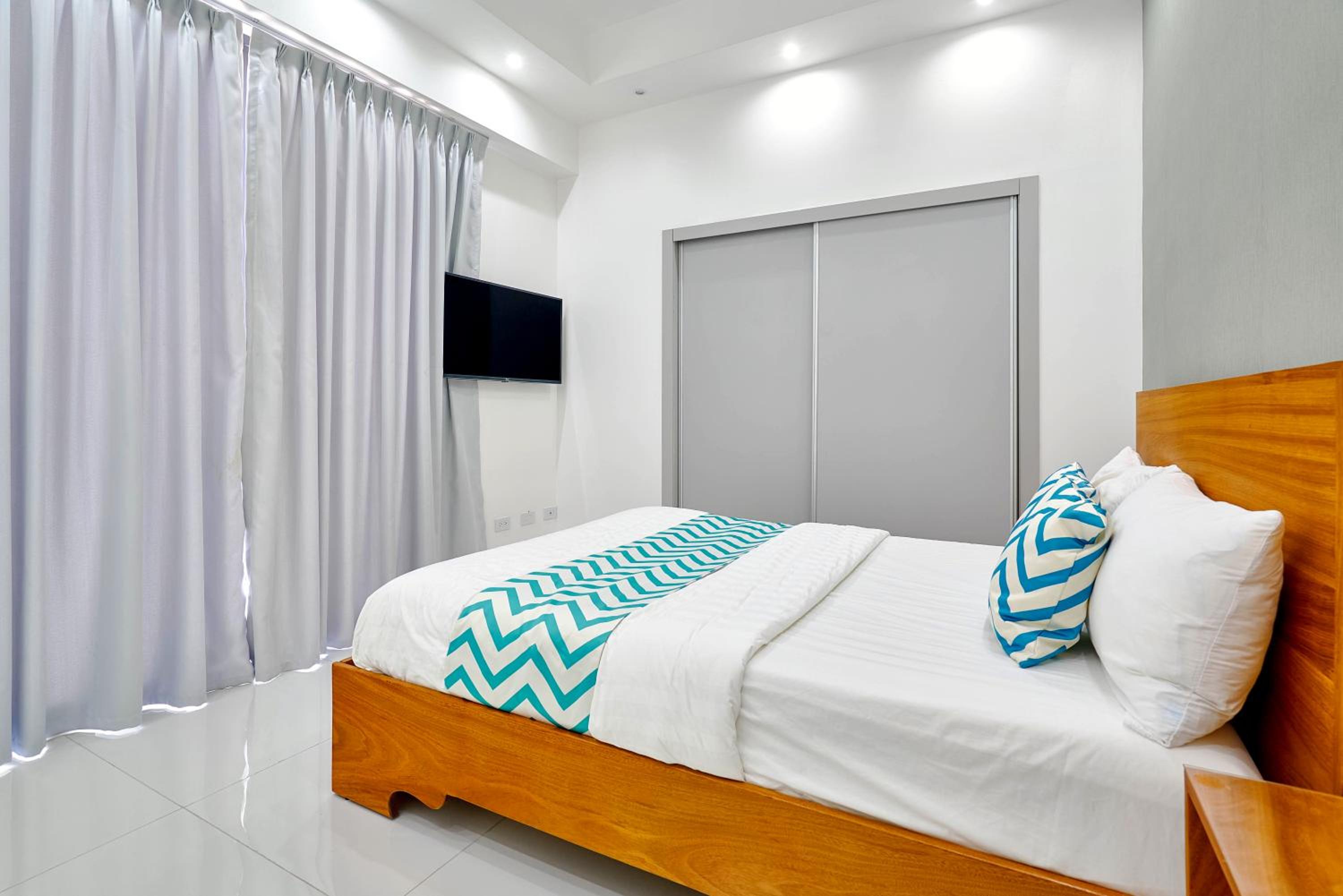One-Bedroom Apartment - Photo 38