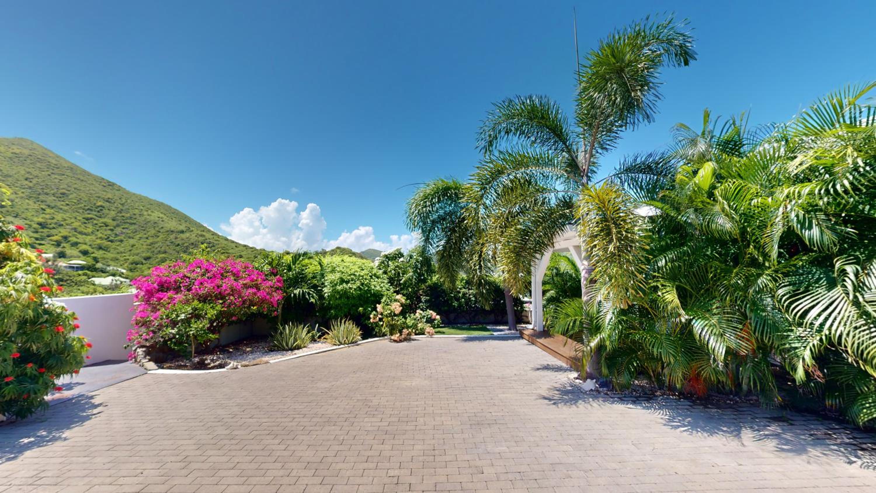Villa with Sea View photo 3