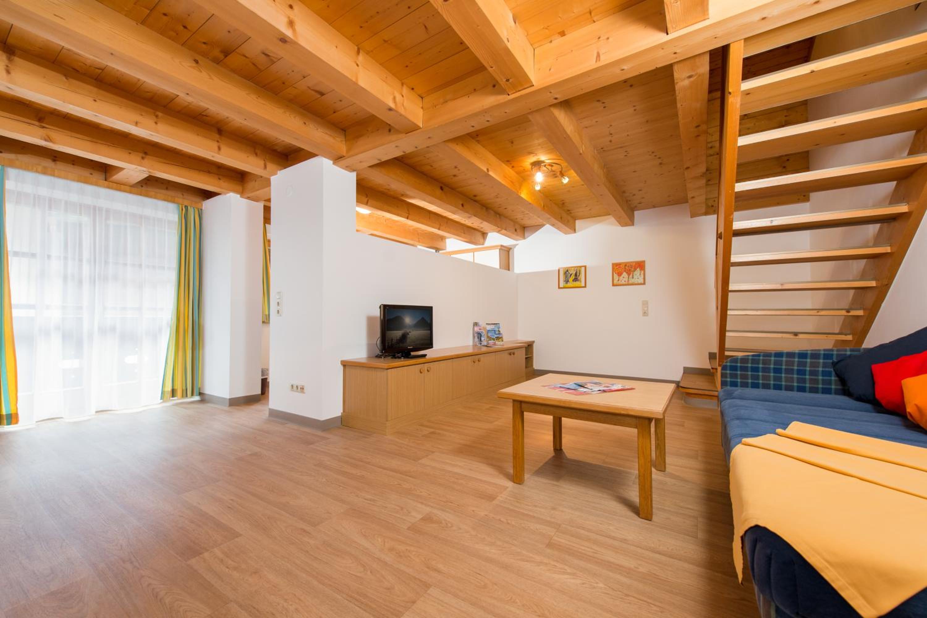 Two-Bedroom Apartment with Balcony photo 1