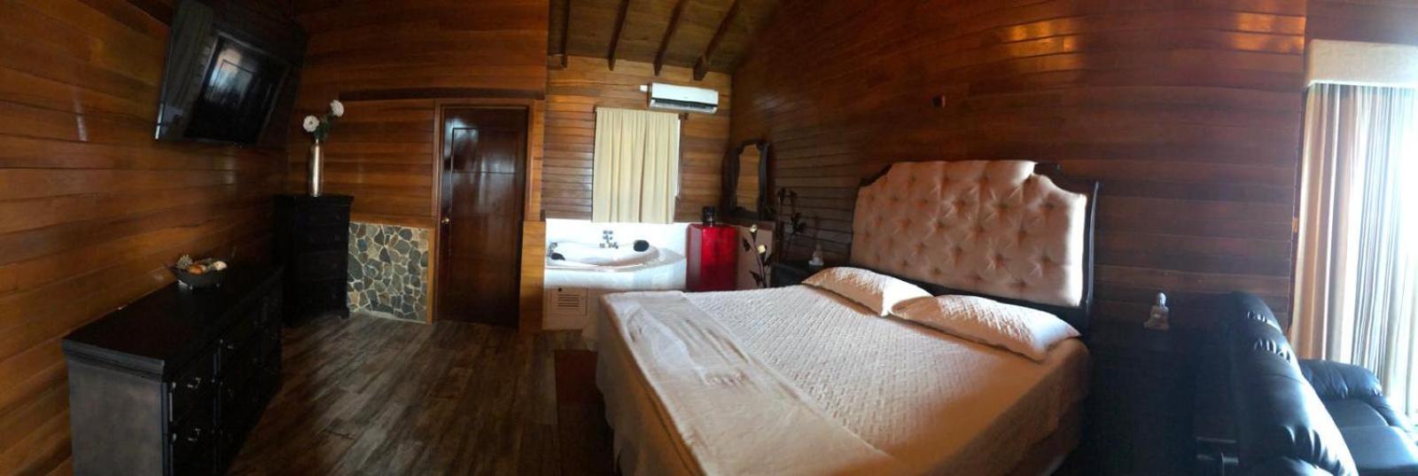 Deluxe Double Room With Extra Bed photo 2