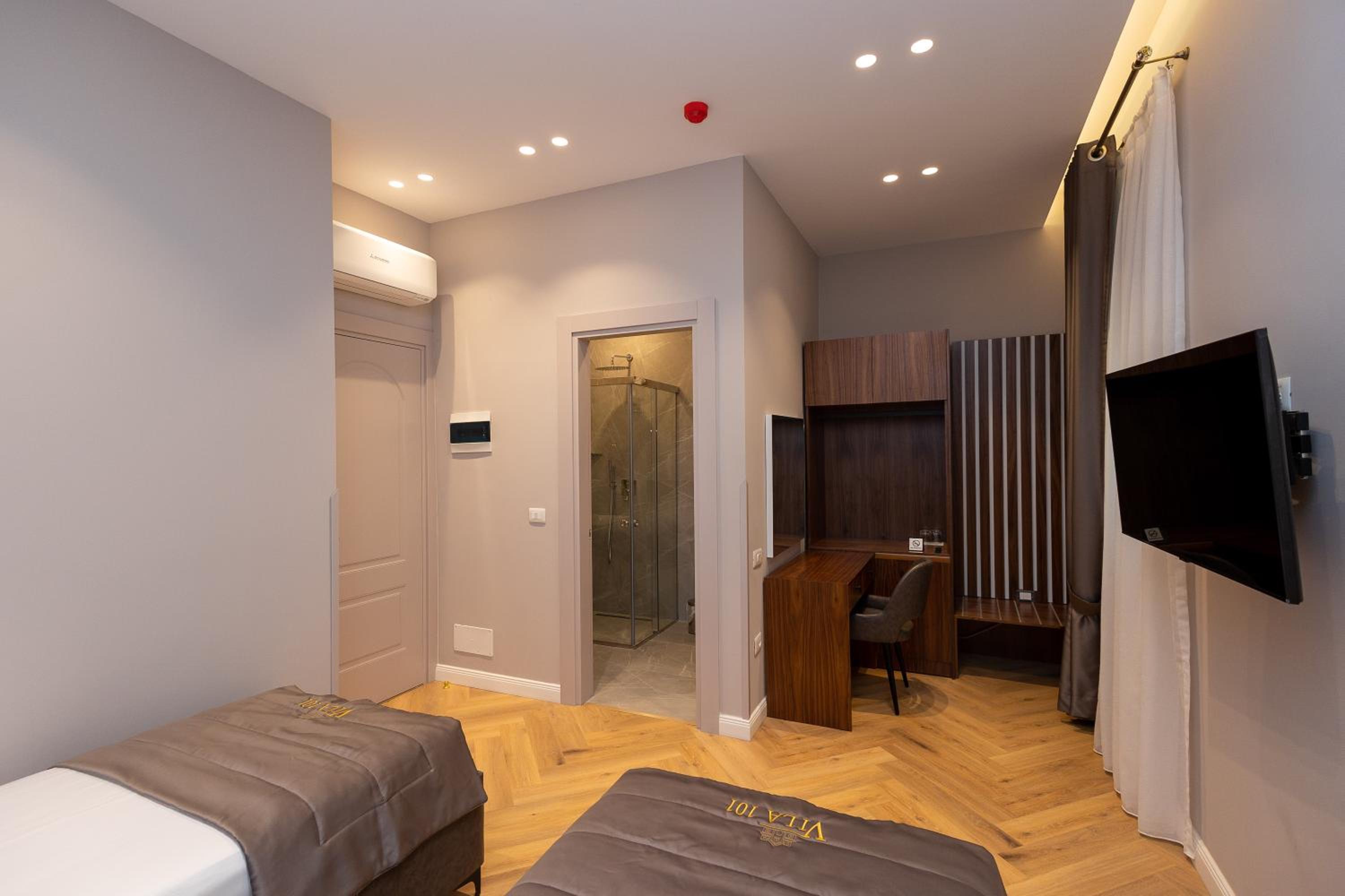 Standard Twin Room photo 1