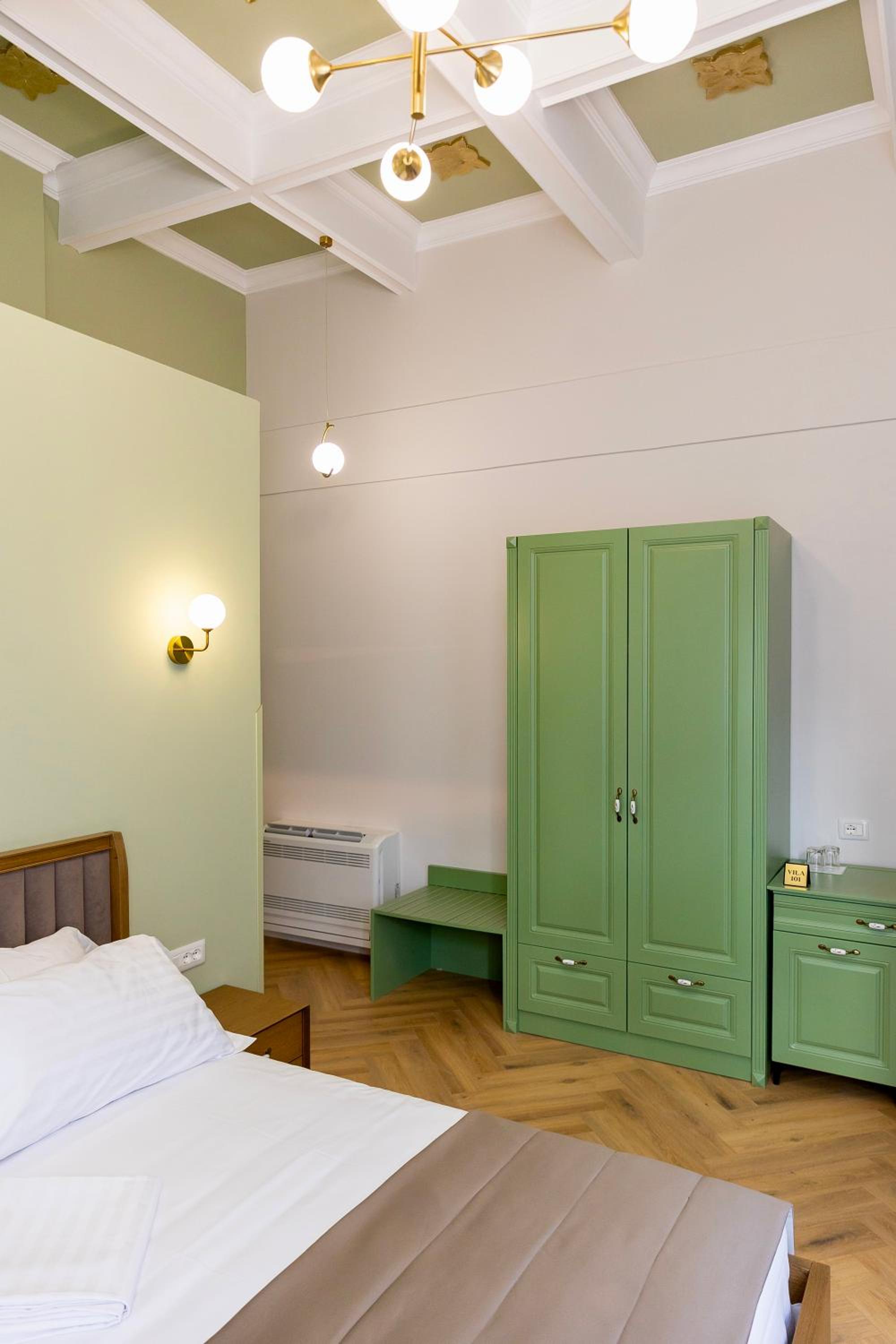 Deluxe Double Room with Balcony photo 1