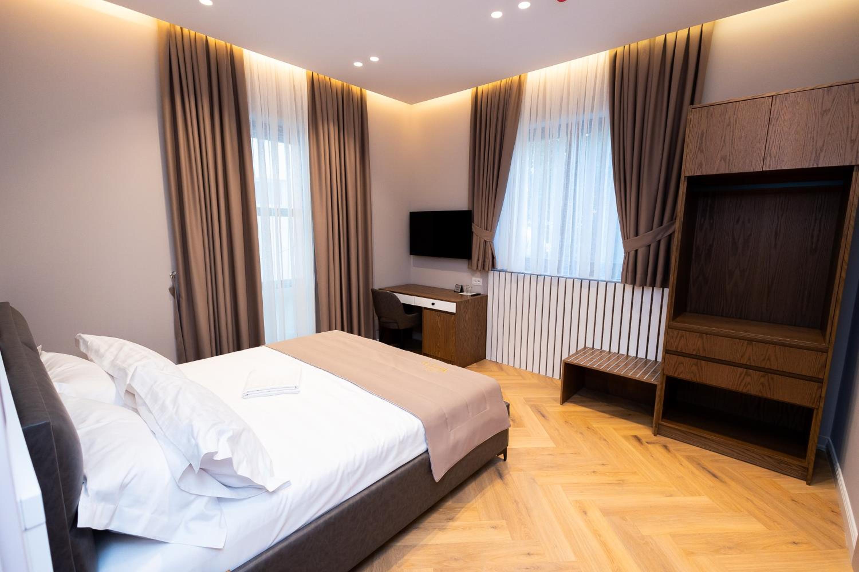 Standard Double Room with Balcony photo 3