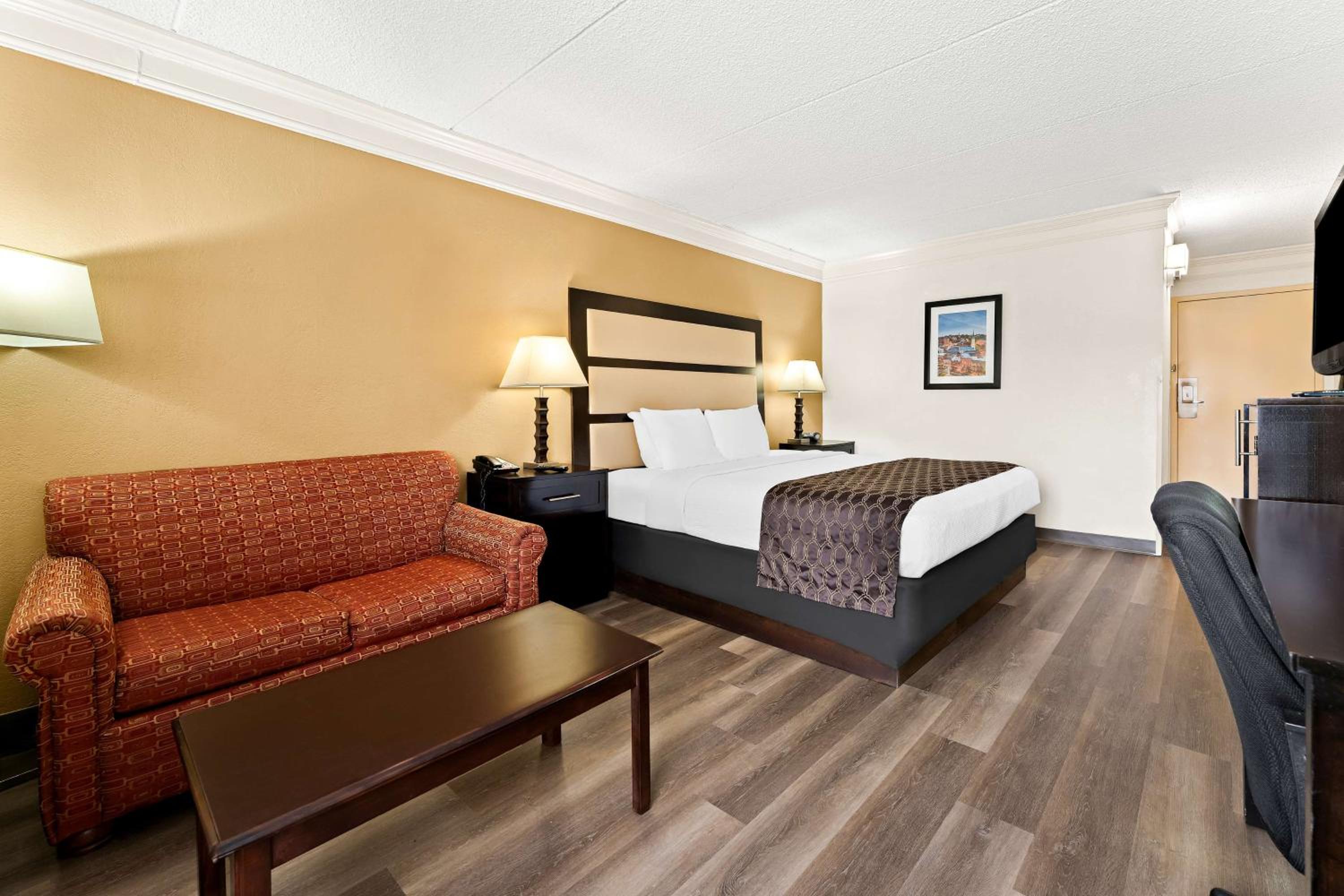 King Room - Non-Smoking photo 2