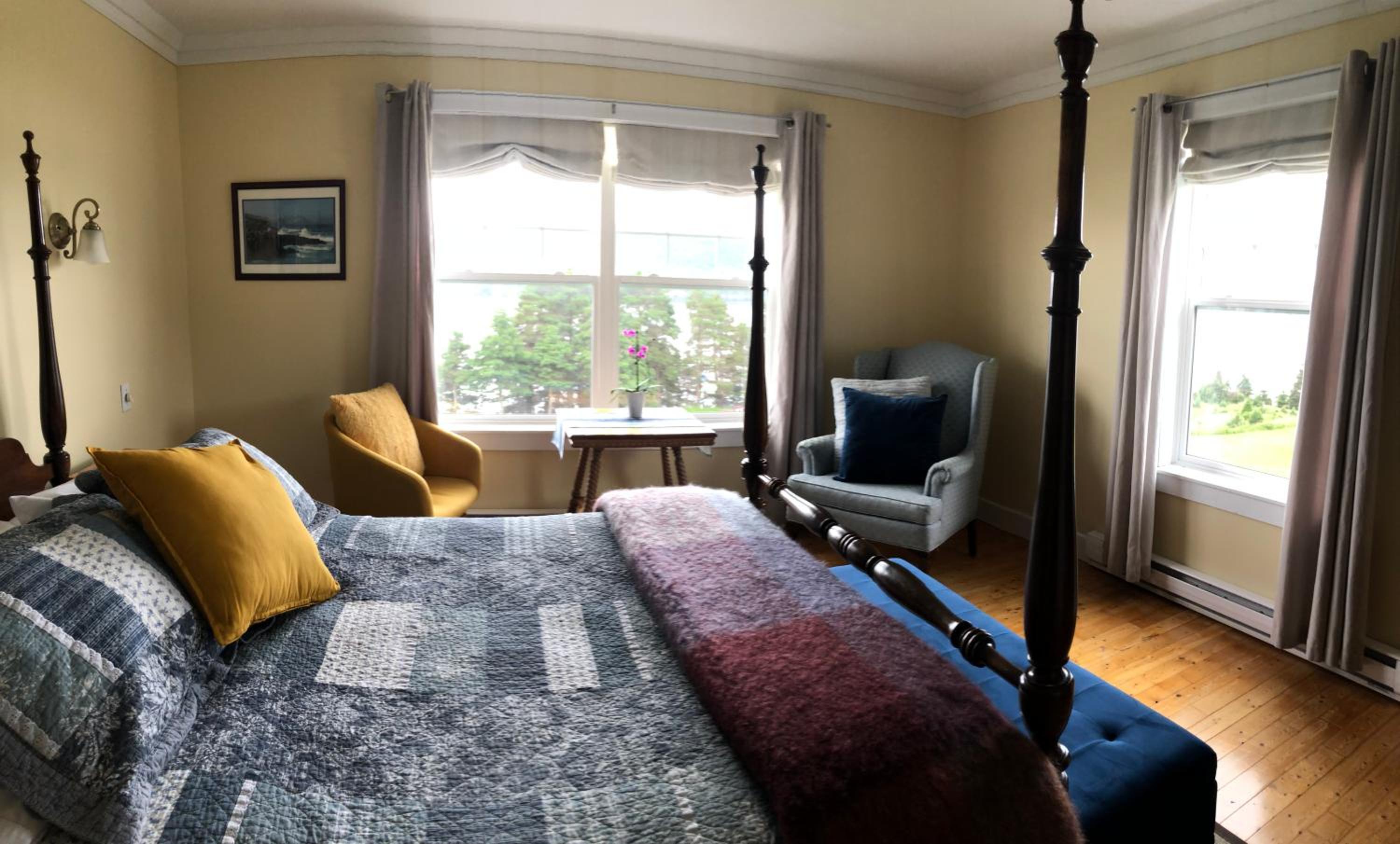 Deluxe Double or Twin Room with Sea View photo 3