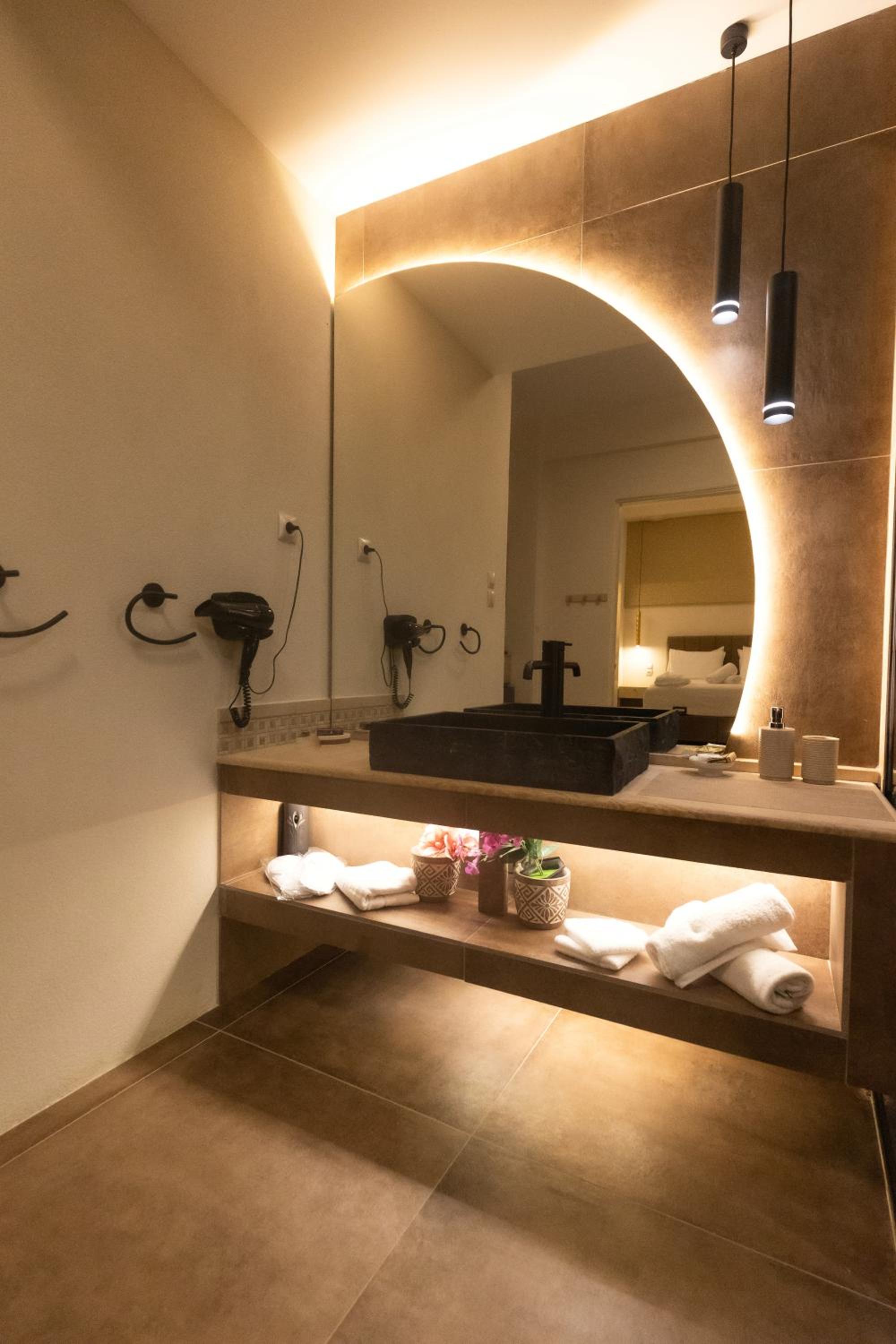 Executive Suite photo 2