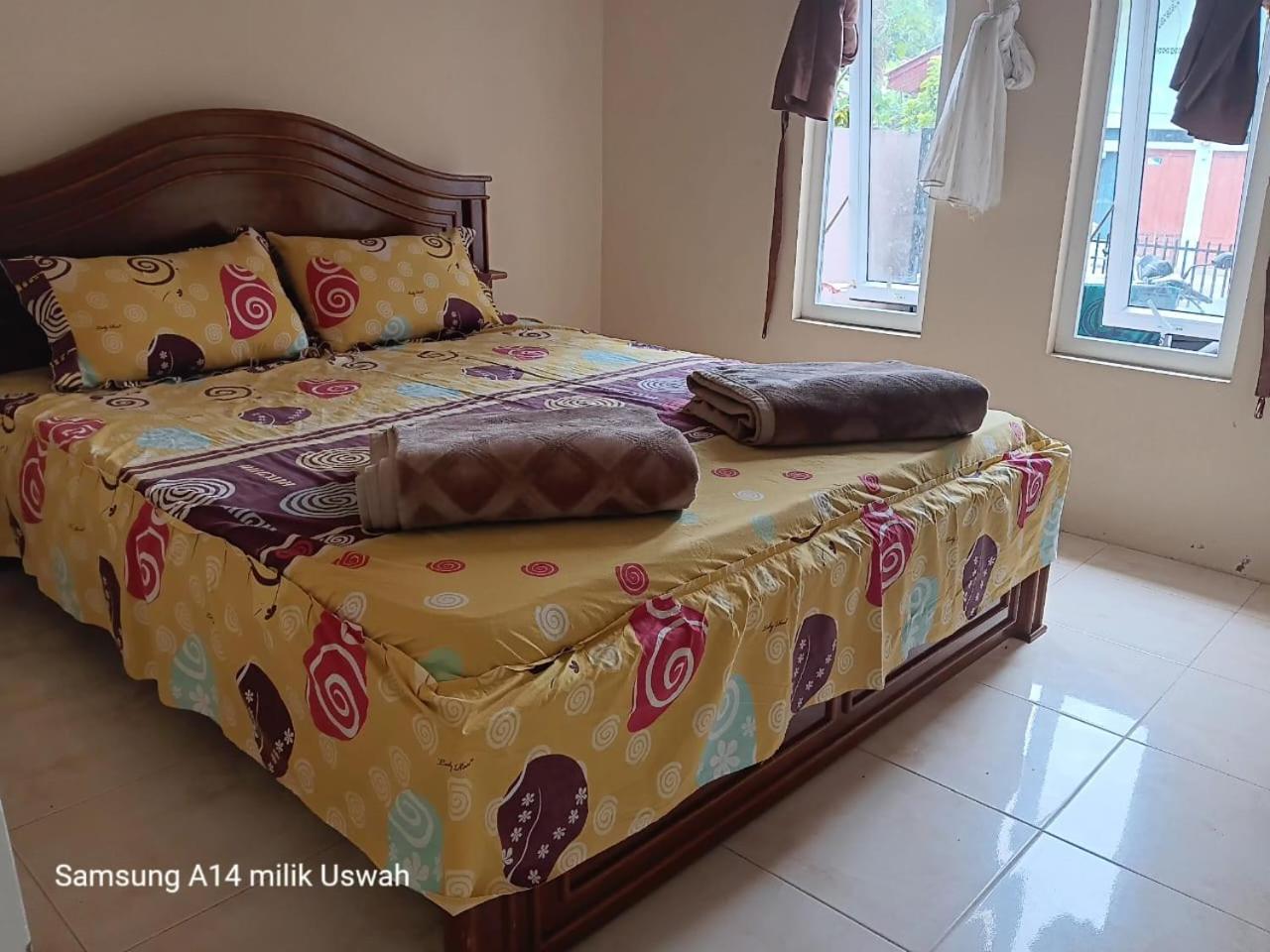 Two-Bedroom House photo 3