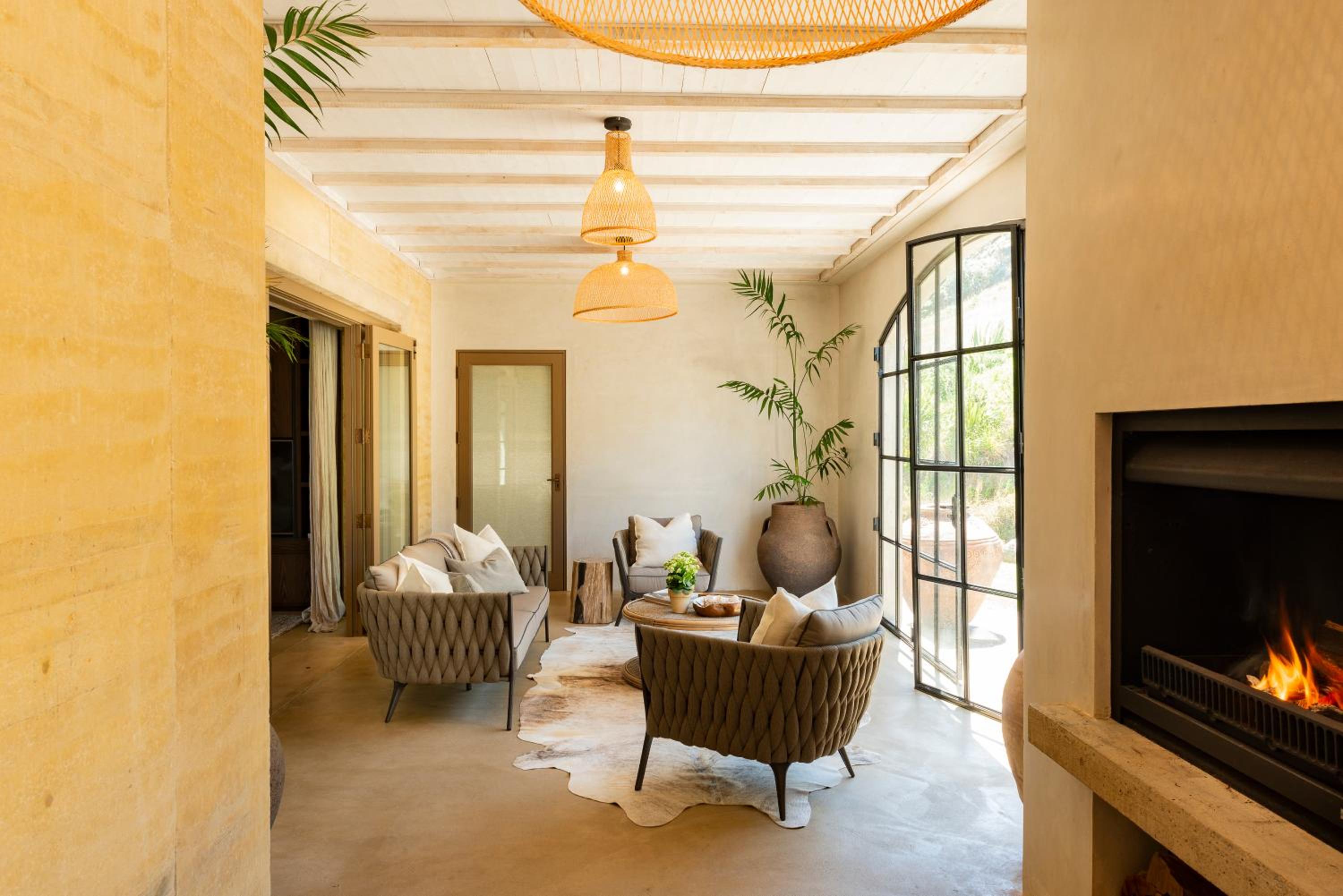Villa photo 2