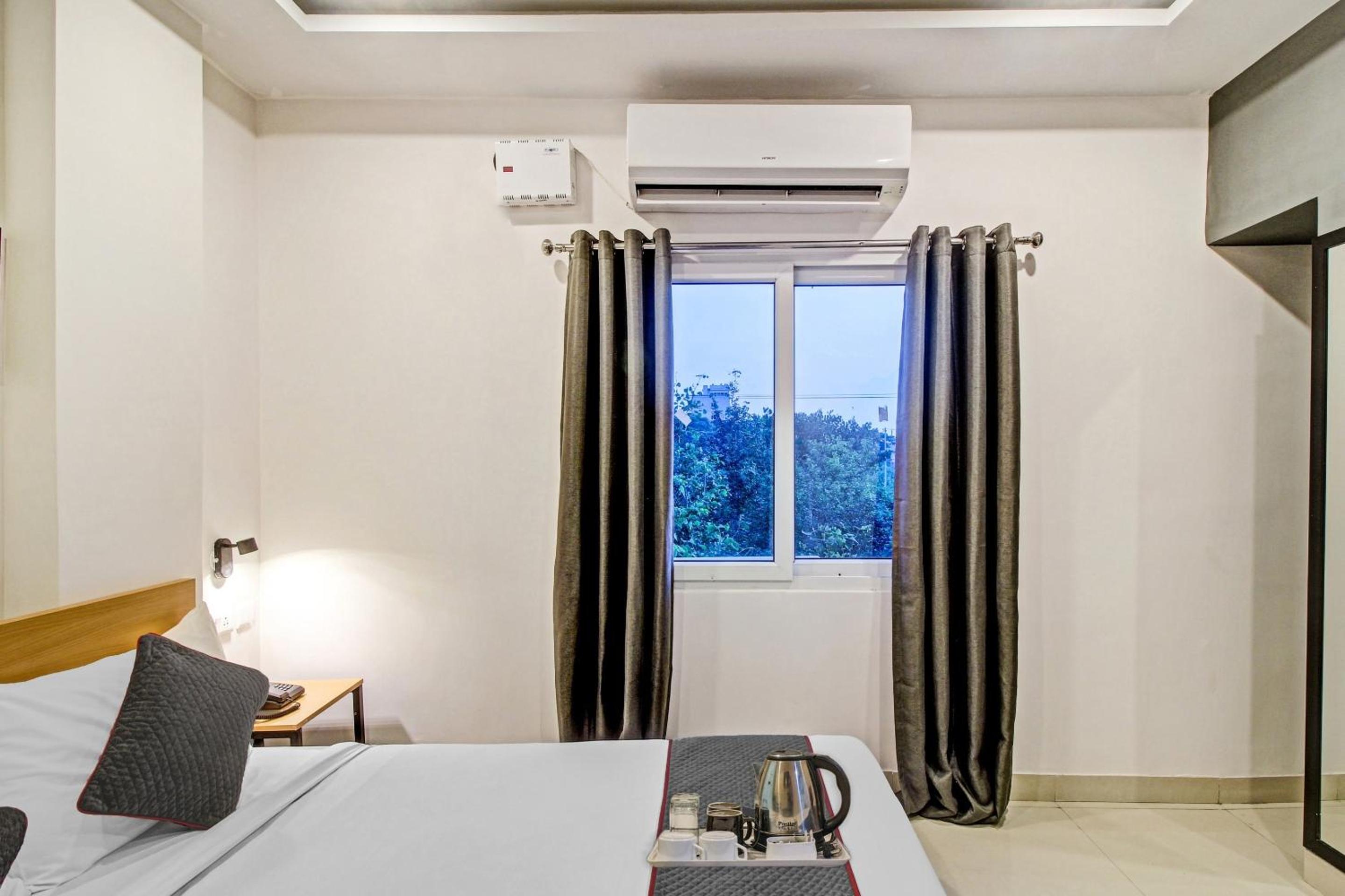 Classic Triple Room - Photo 9