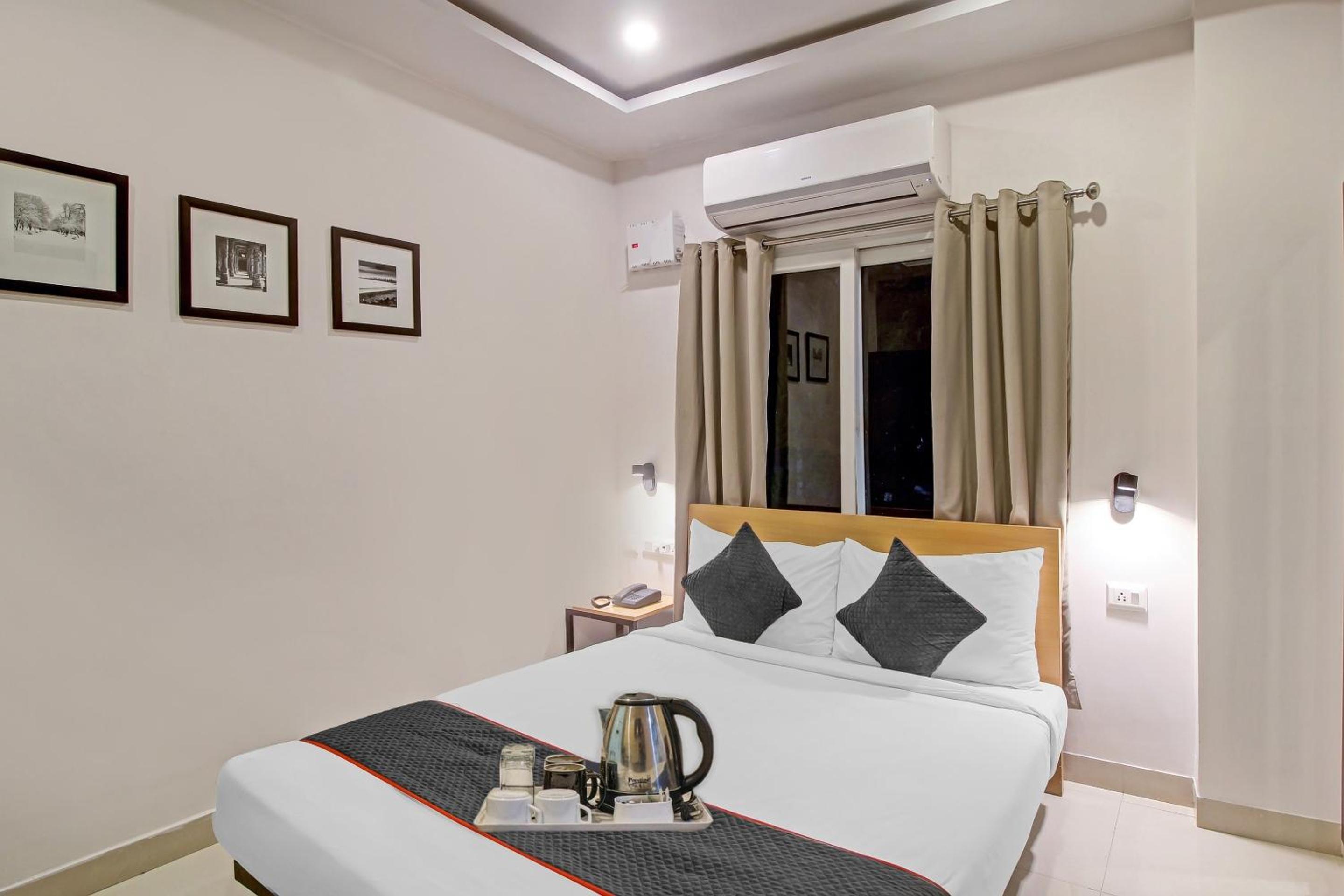 Classic Triple Room - Photo 18