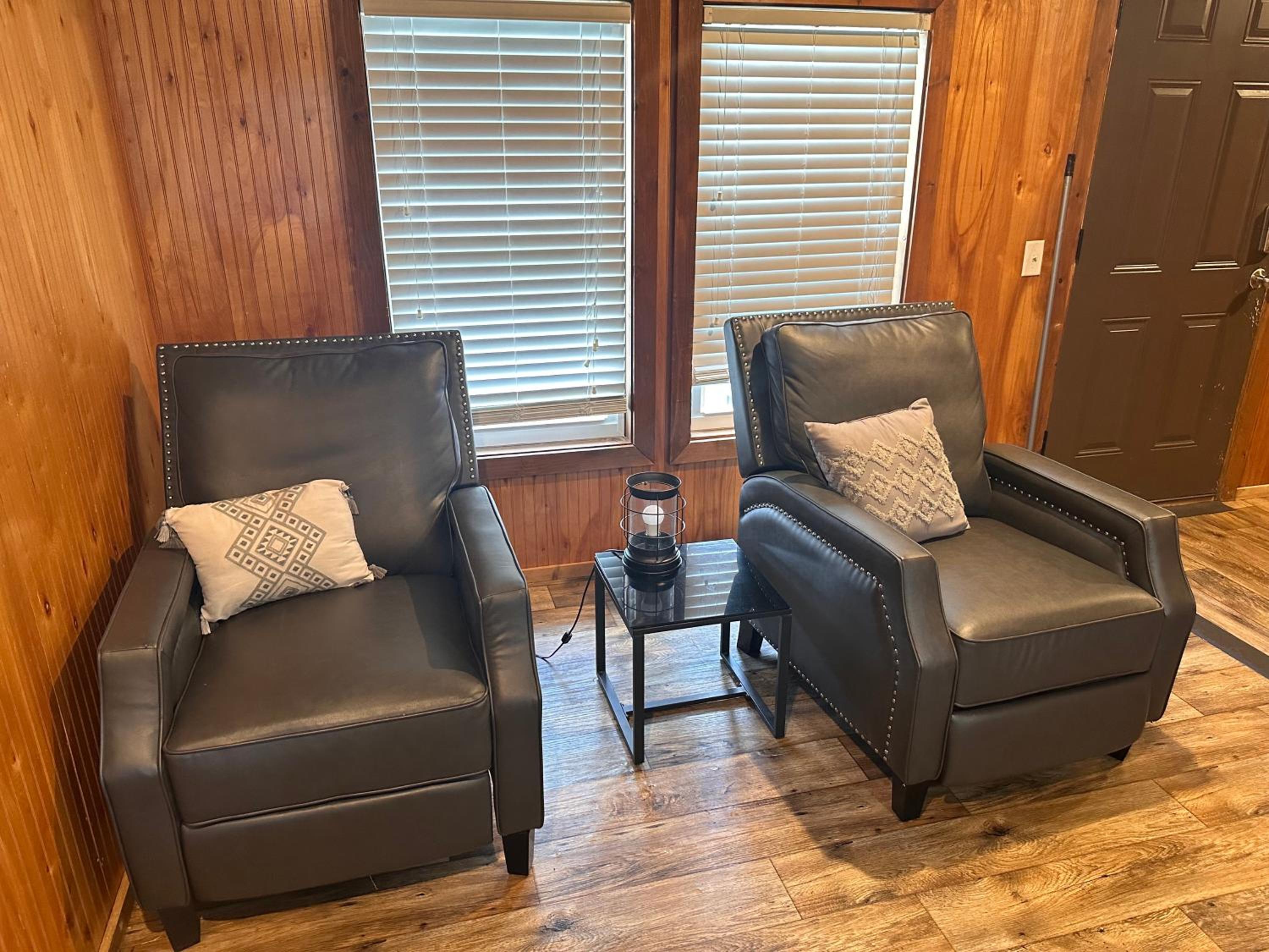 Two-Bedroom House photo 3