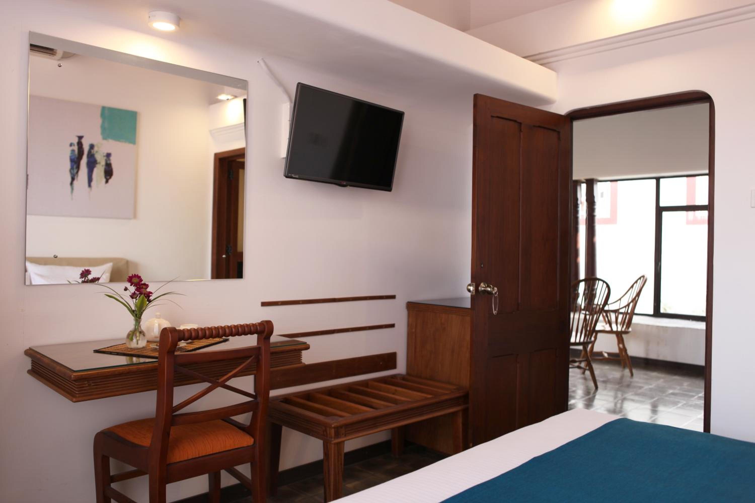 Deluxe Double or Twin Room photo 3