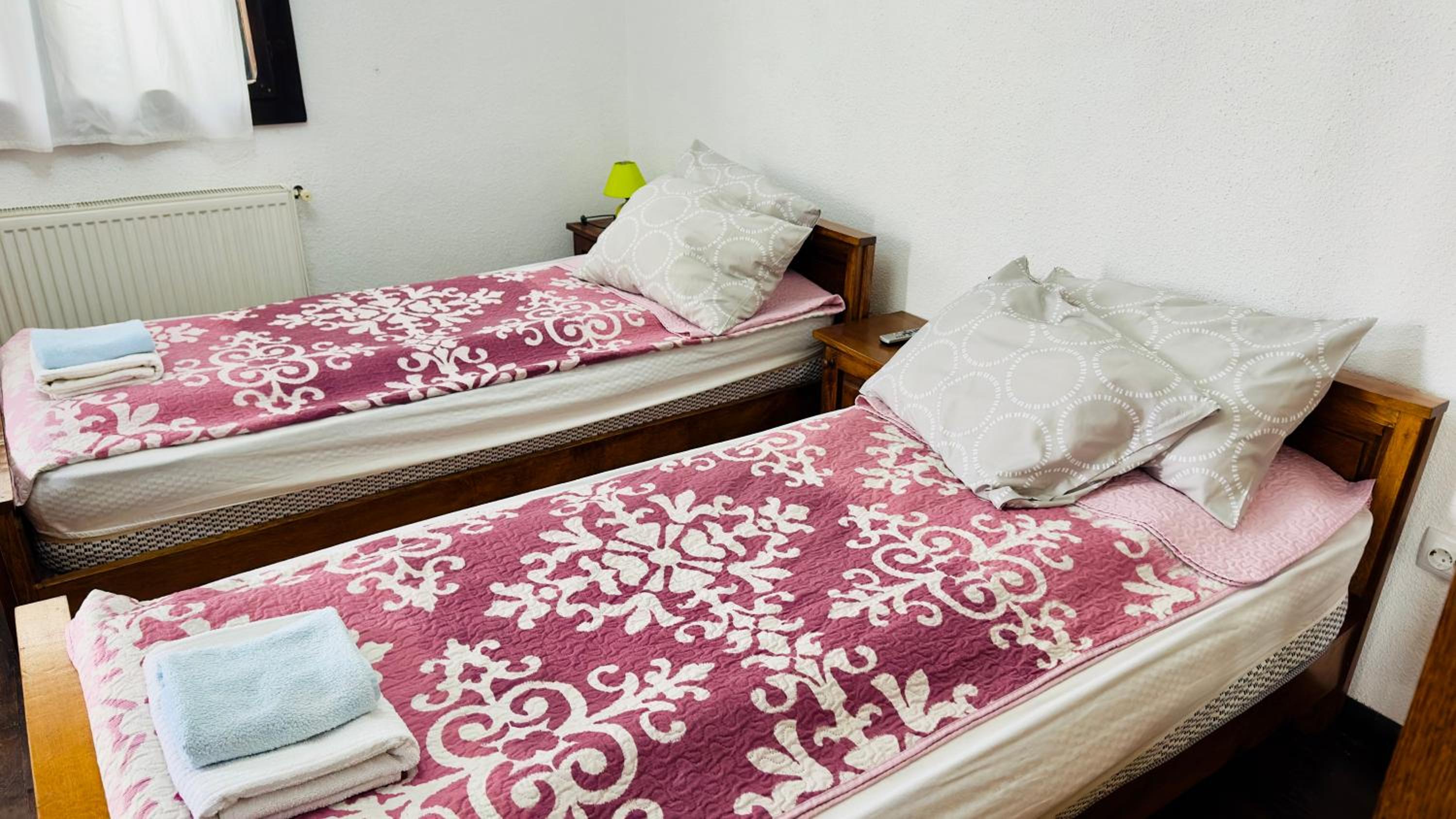 Deluxe Double Room with Shower photo 2