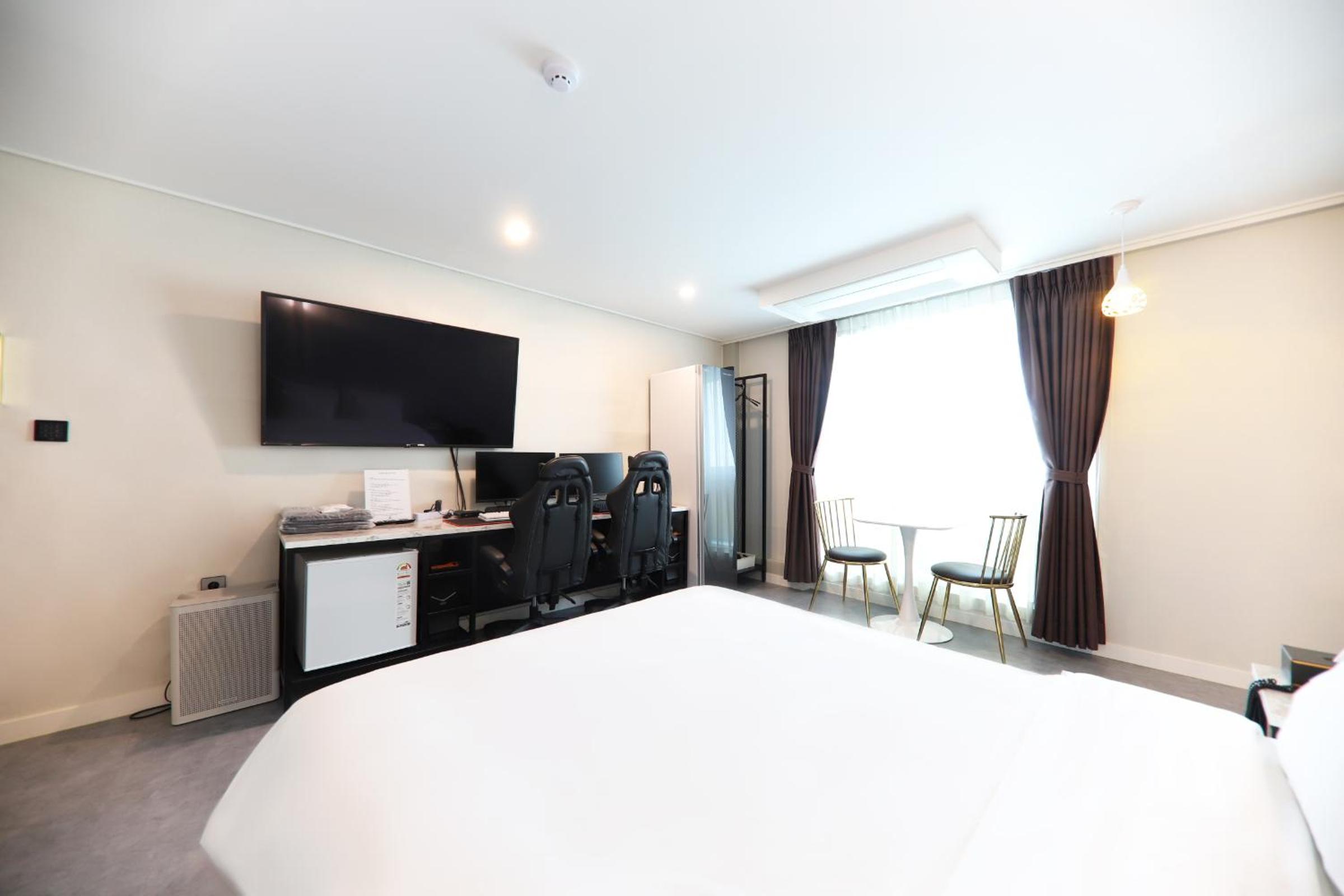 Deluxe Double Room photo 3