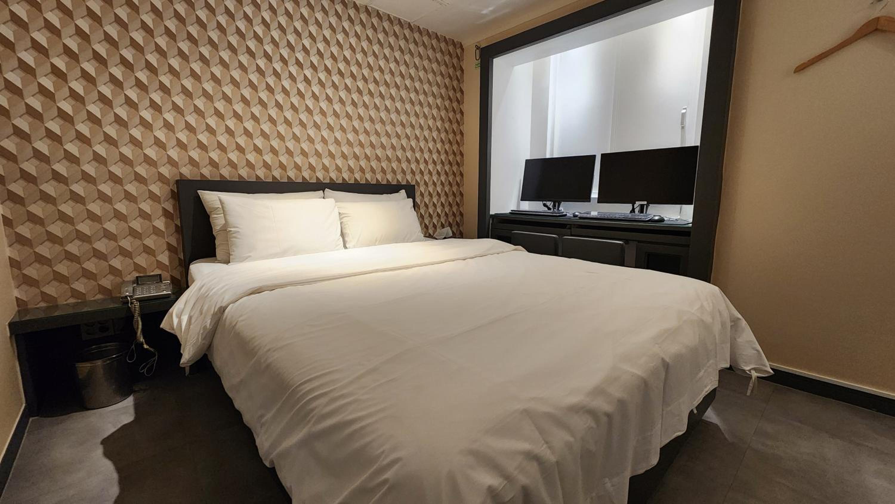 Superior Double Room - Photo 4