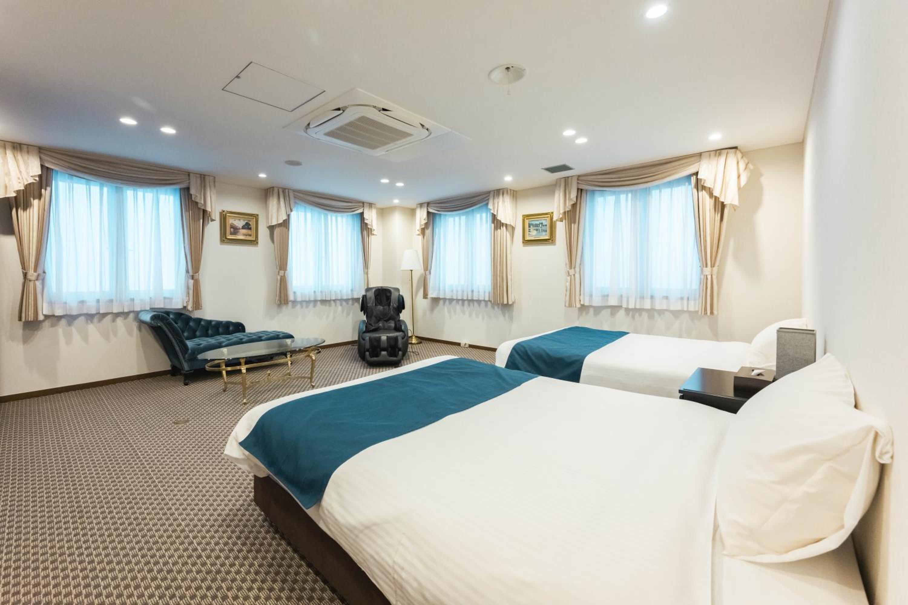 Family Suite photo 2