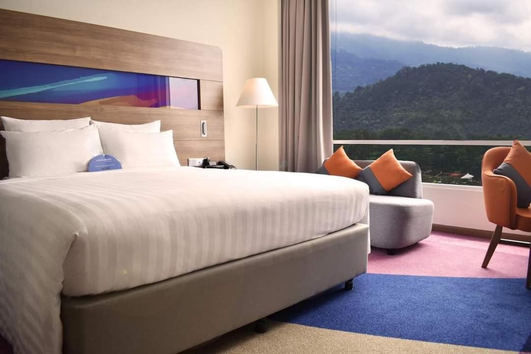 Premier King Room photo 1