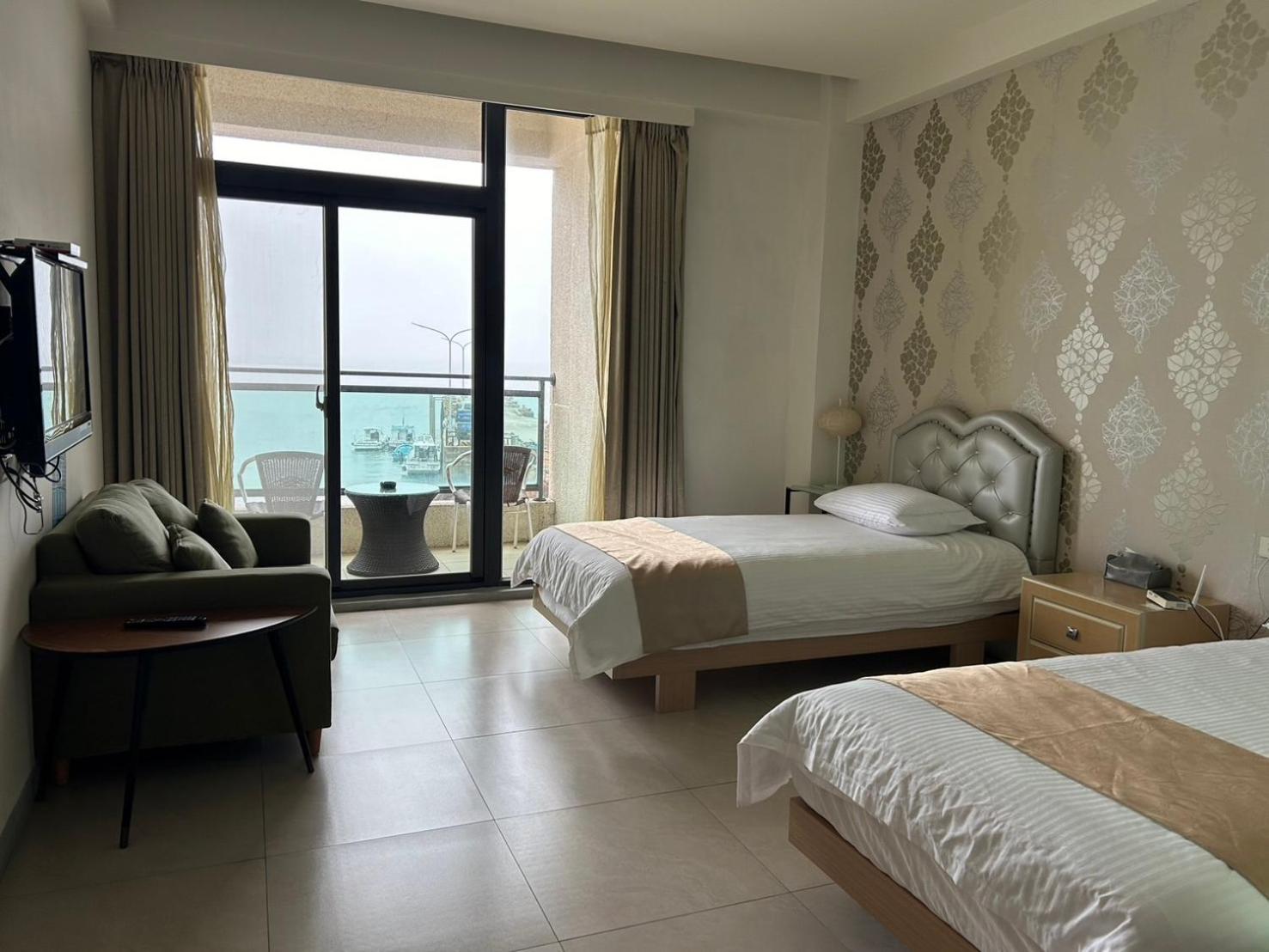 Twin Room with Sea View photo 1