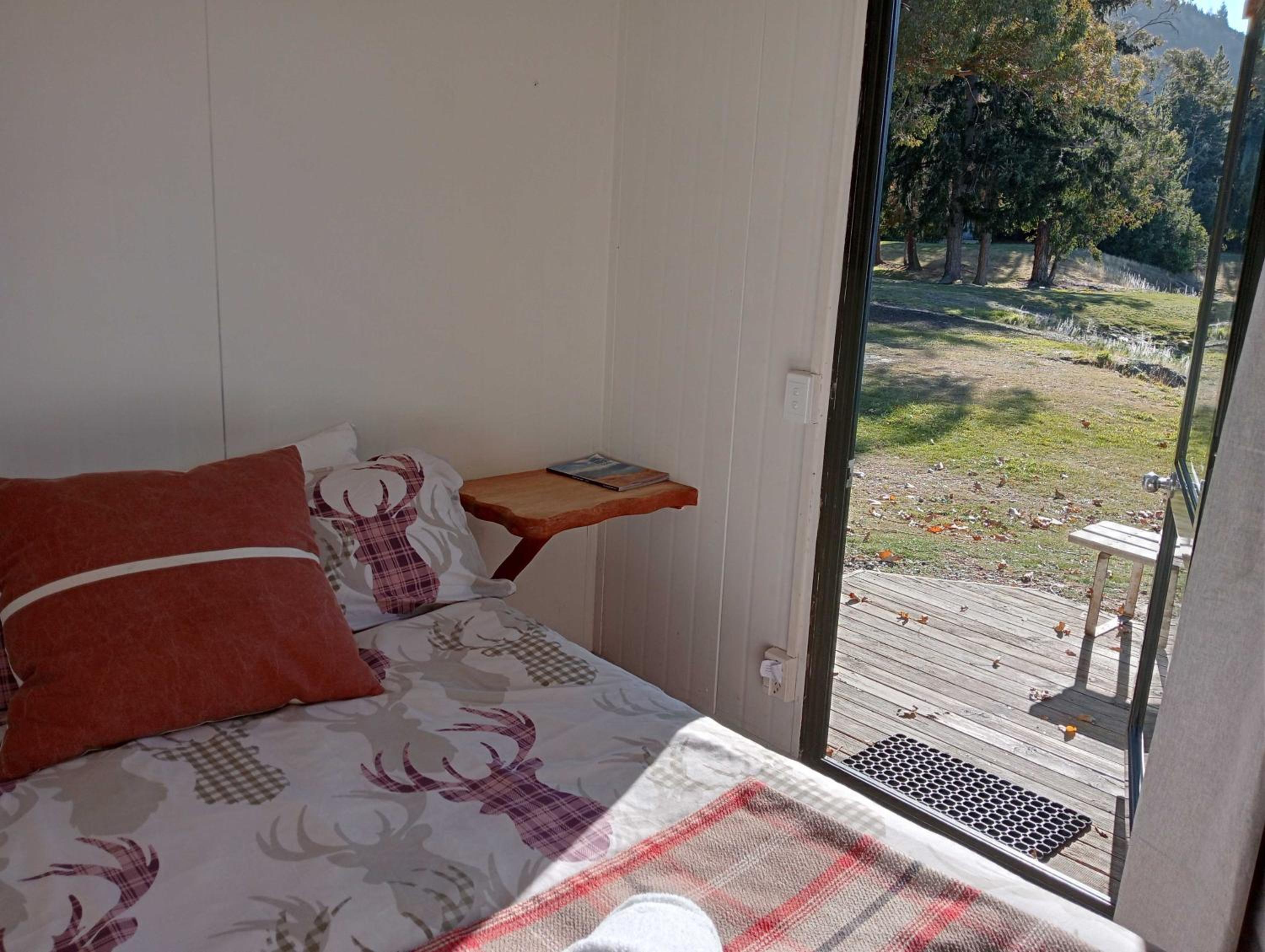 Lakeside Cabin photo 1