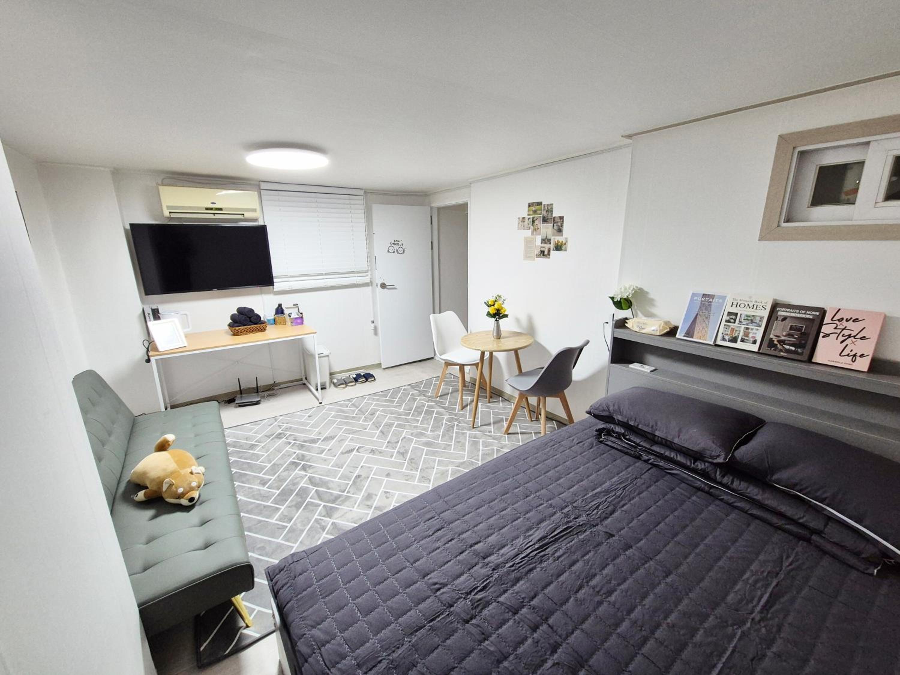 Large Double Room