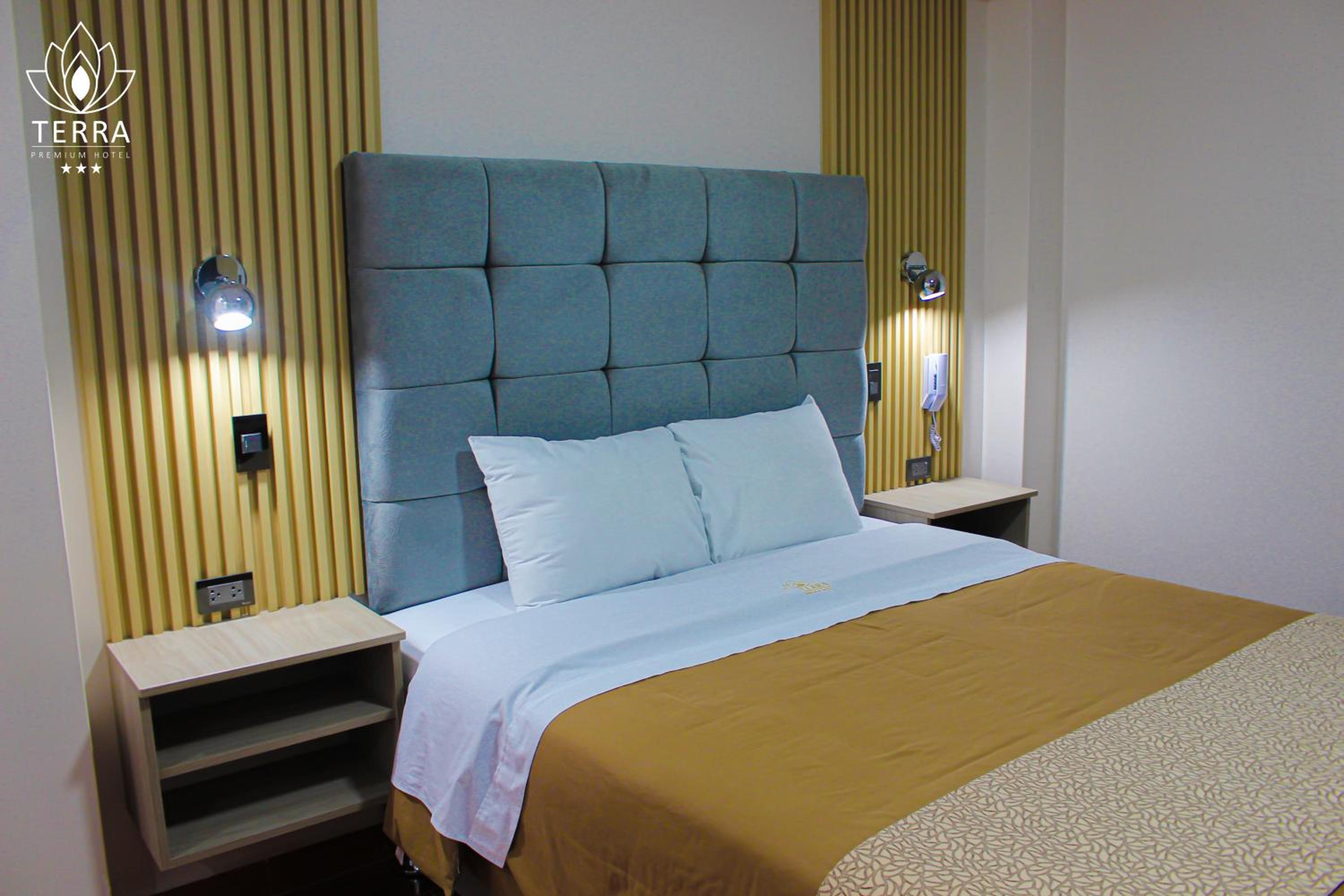 Deluxe Family Room photo 1
