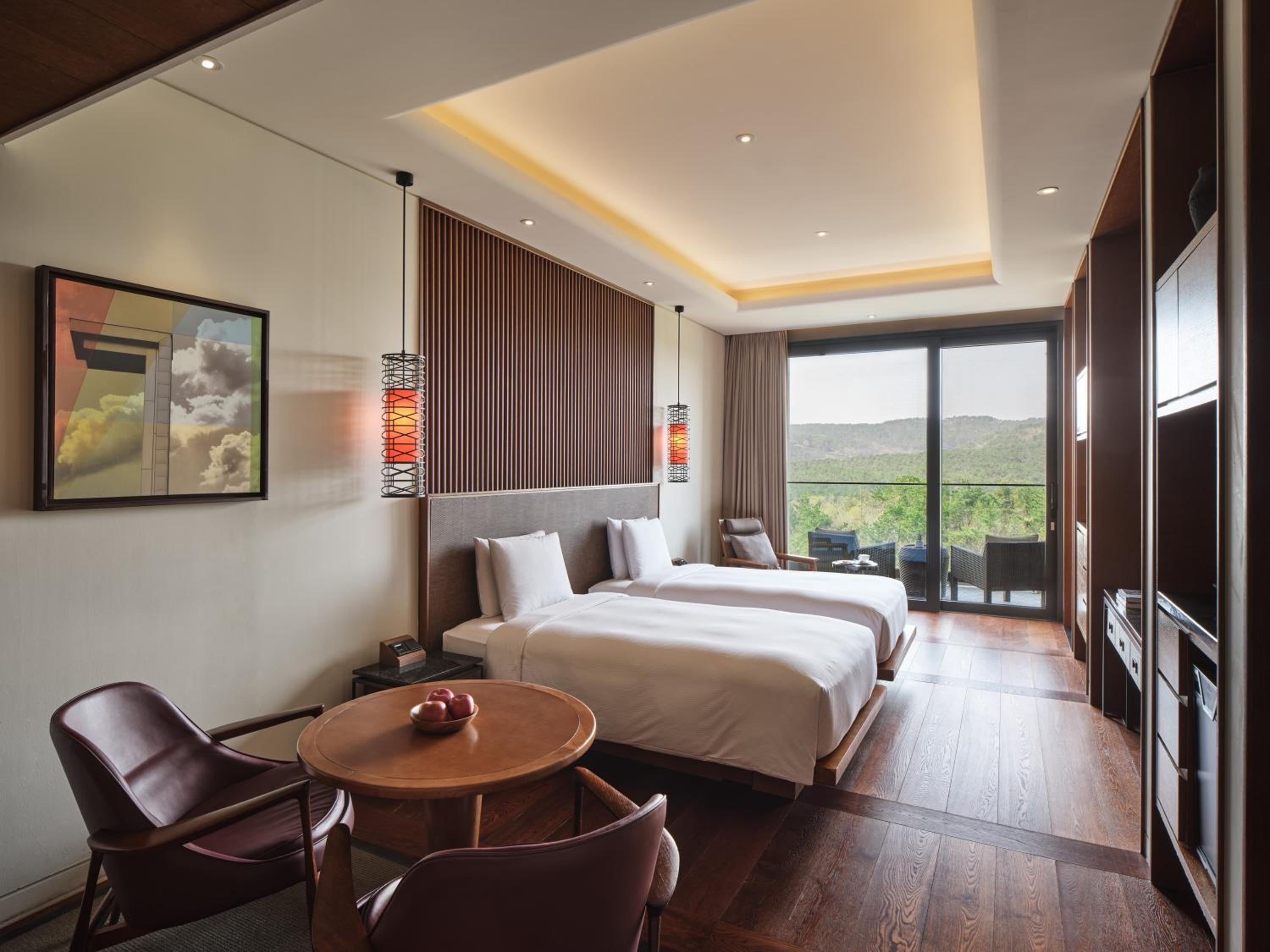 Cabin B Forest View Twin Bed-Long Stay (4 nights), KRW 50,000 F&B Credit per night