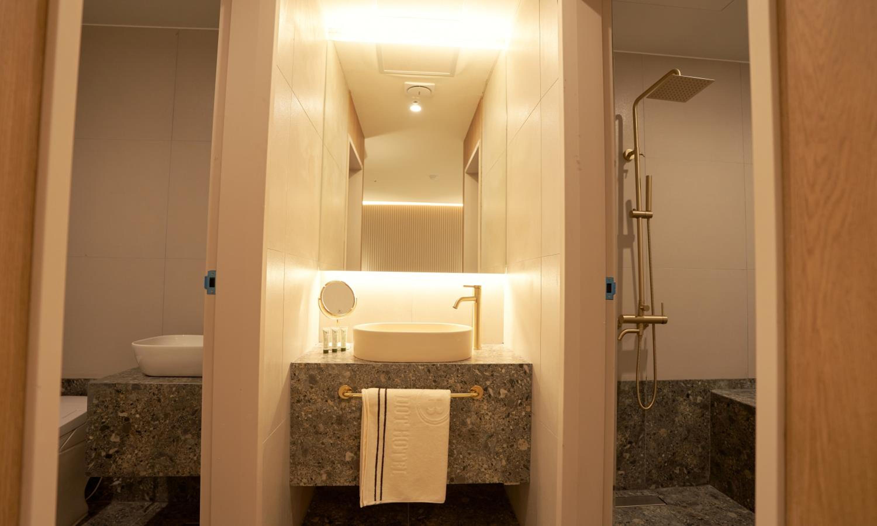 Family Suite photo 2