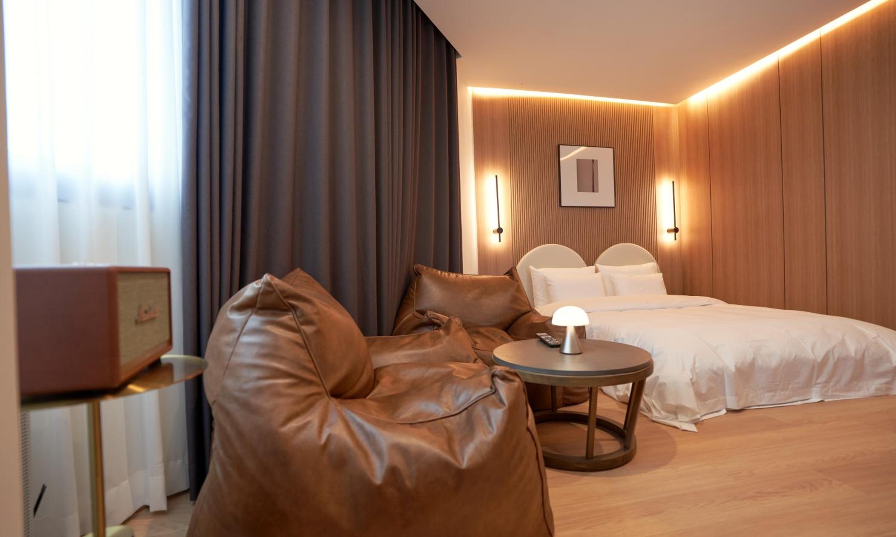 Deluxe Suite - Photo 8