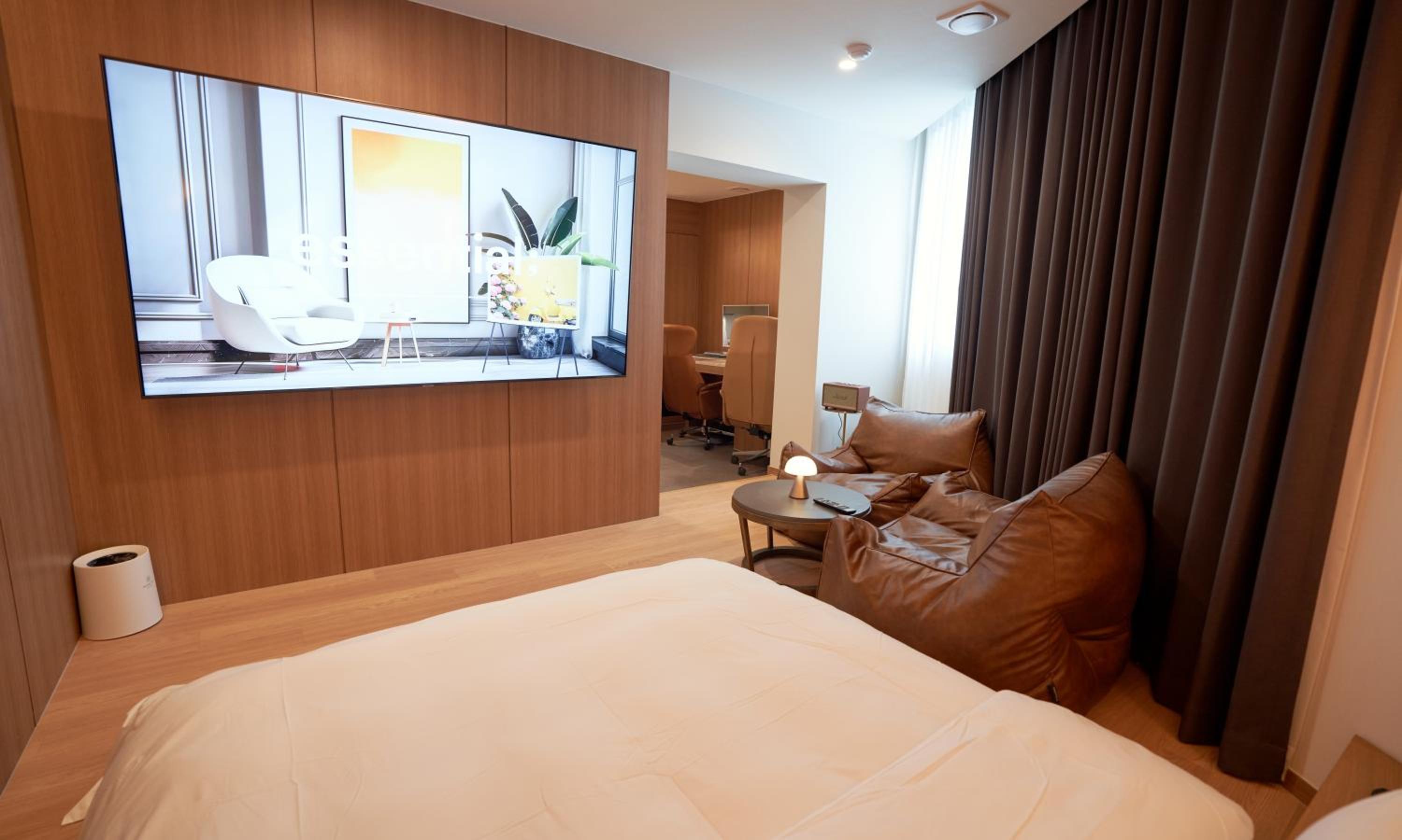 Deluxe Suite - Photo 1