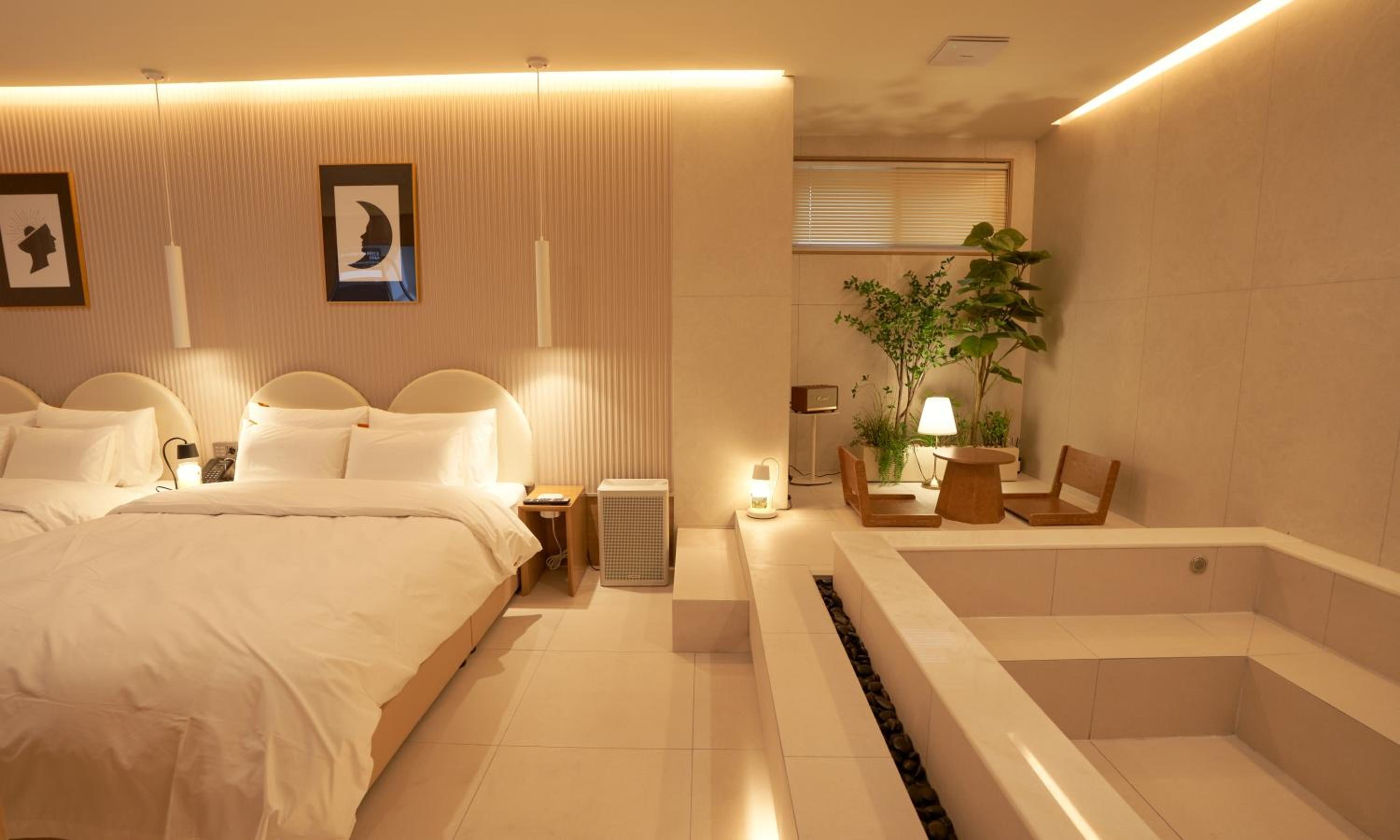 Superior Suite - Photo 1
