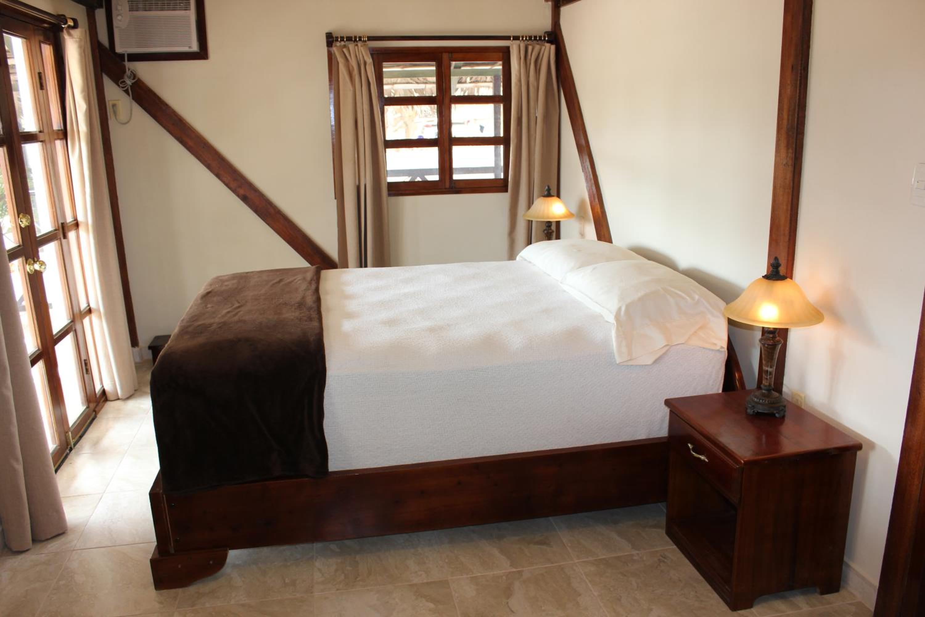 Deluxe Queen Room photo 1