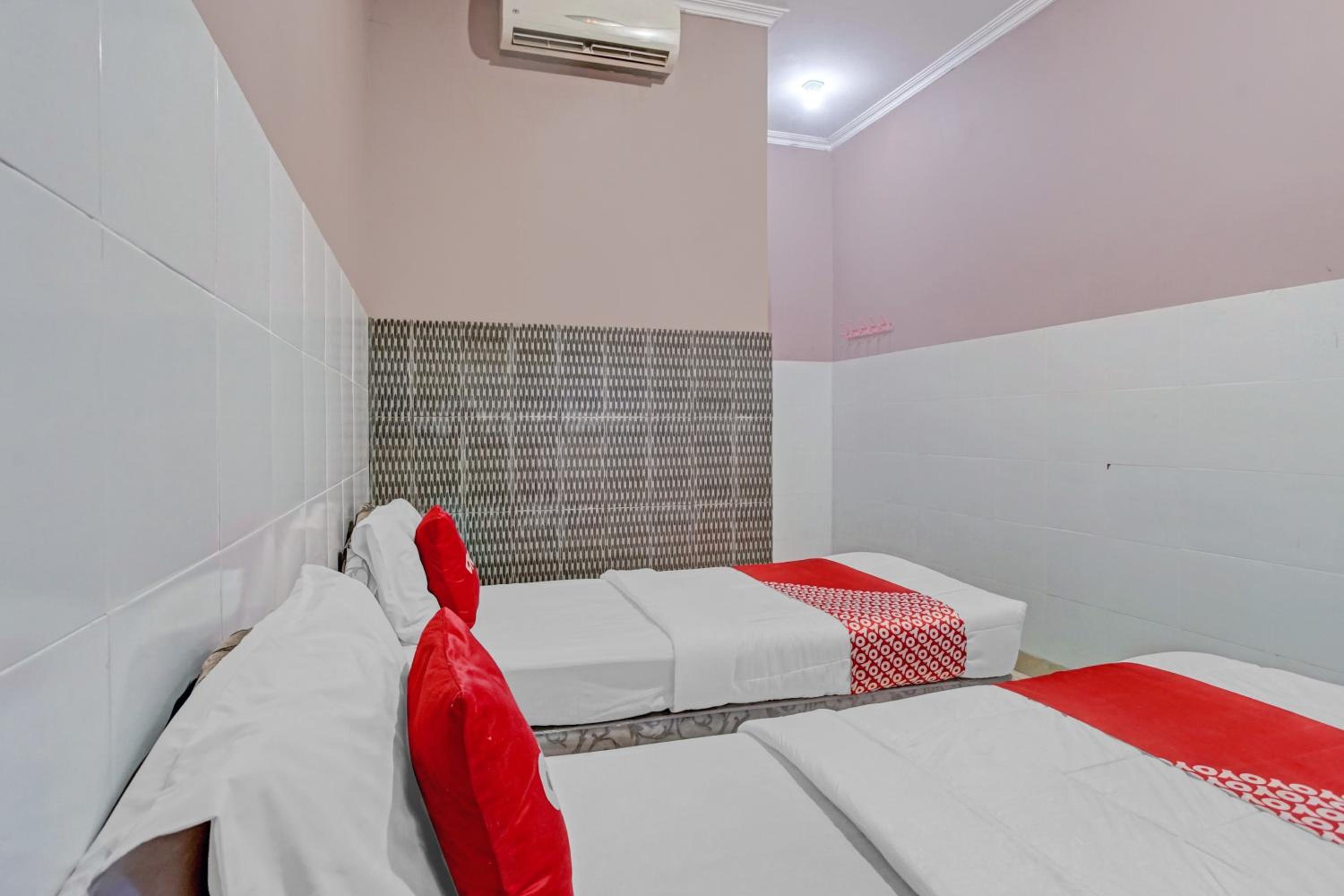 Delxue Twin Room - Photo 4