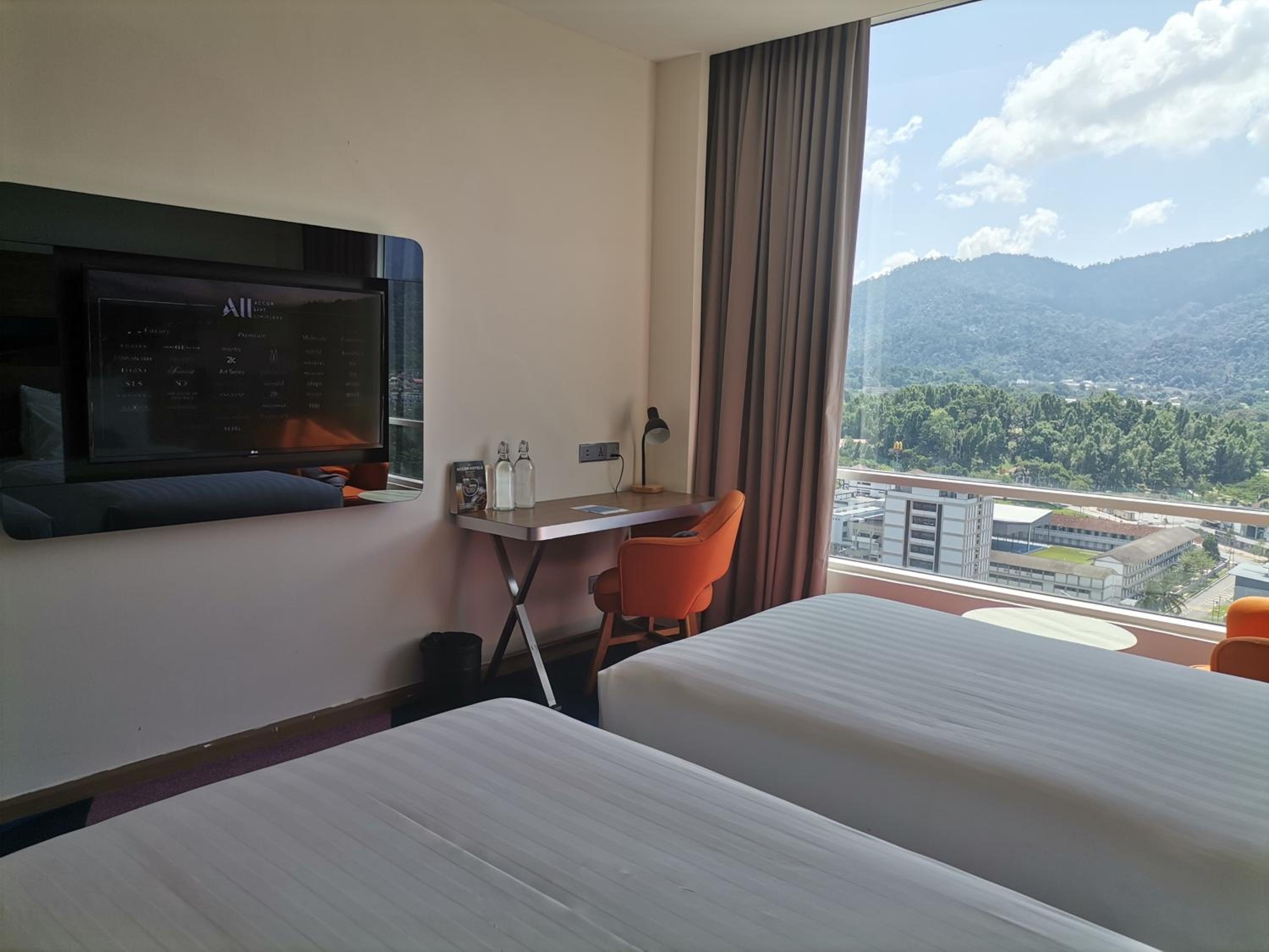 Premier Twin Room photo 3