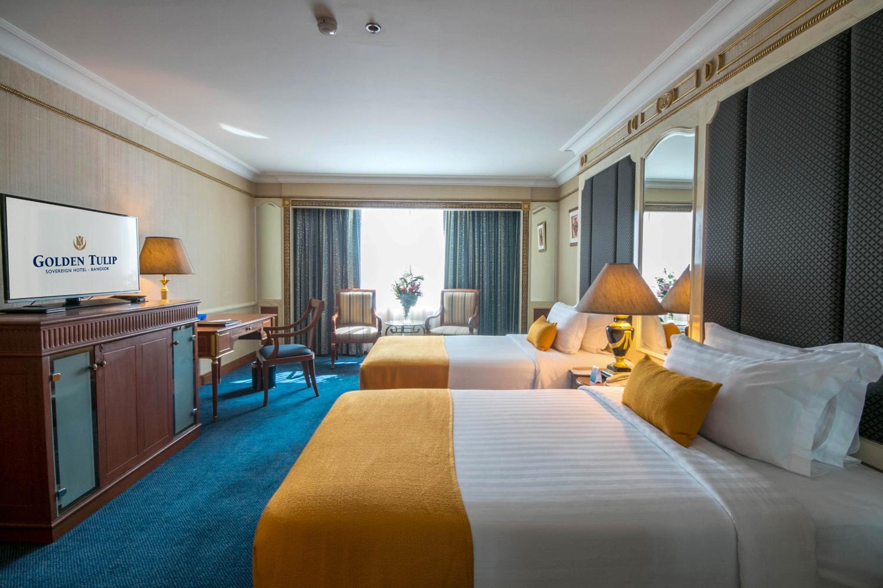 Grand Suite 2 Sgl And 1 Dbl Bed 148Sqm,Living Room Desk,Free Wifi, Executive Lounge, Tv, Desk photo 2