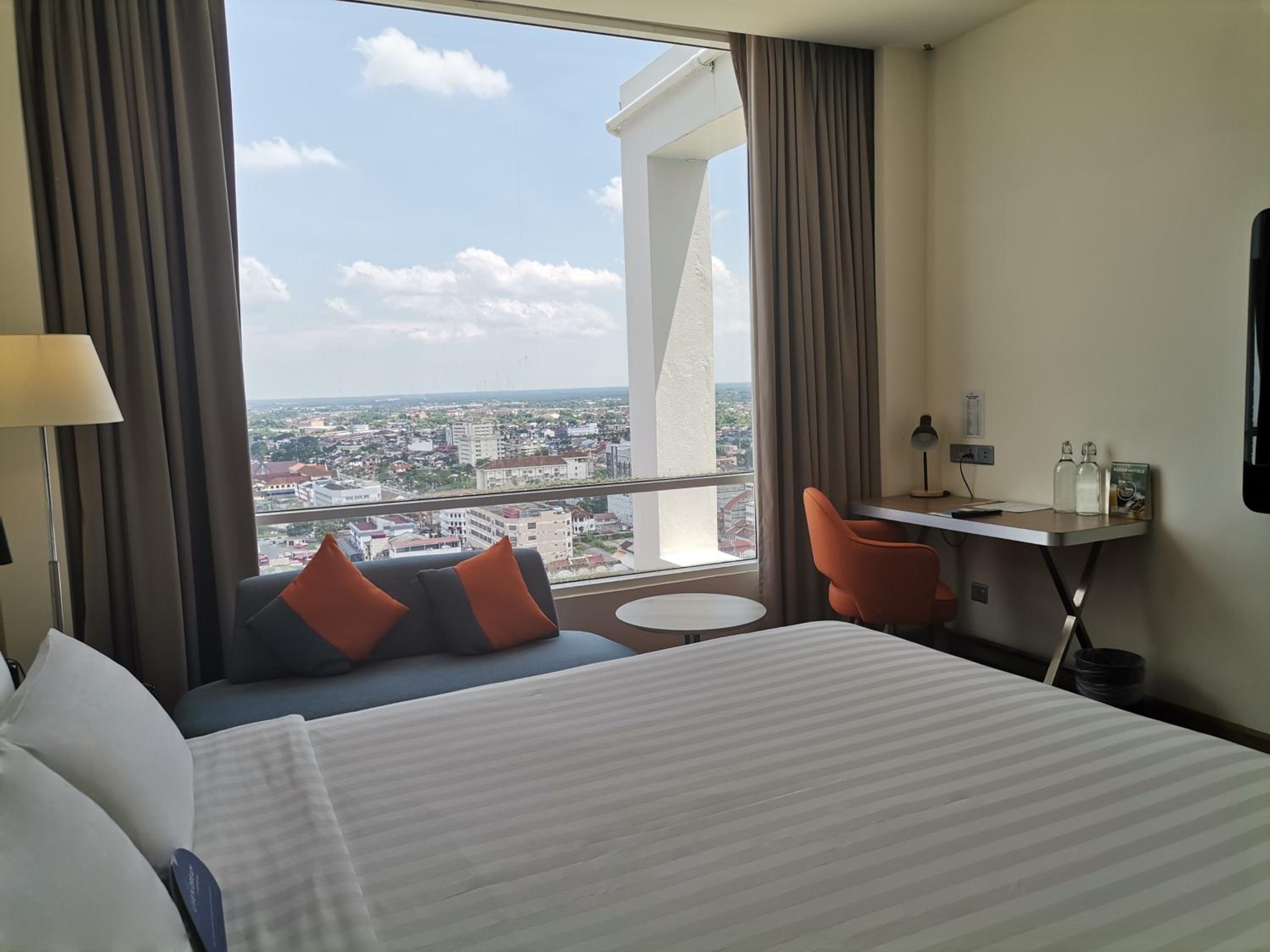 Superior King Room photo 2