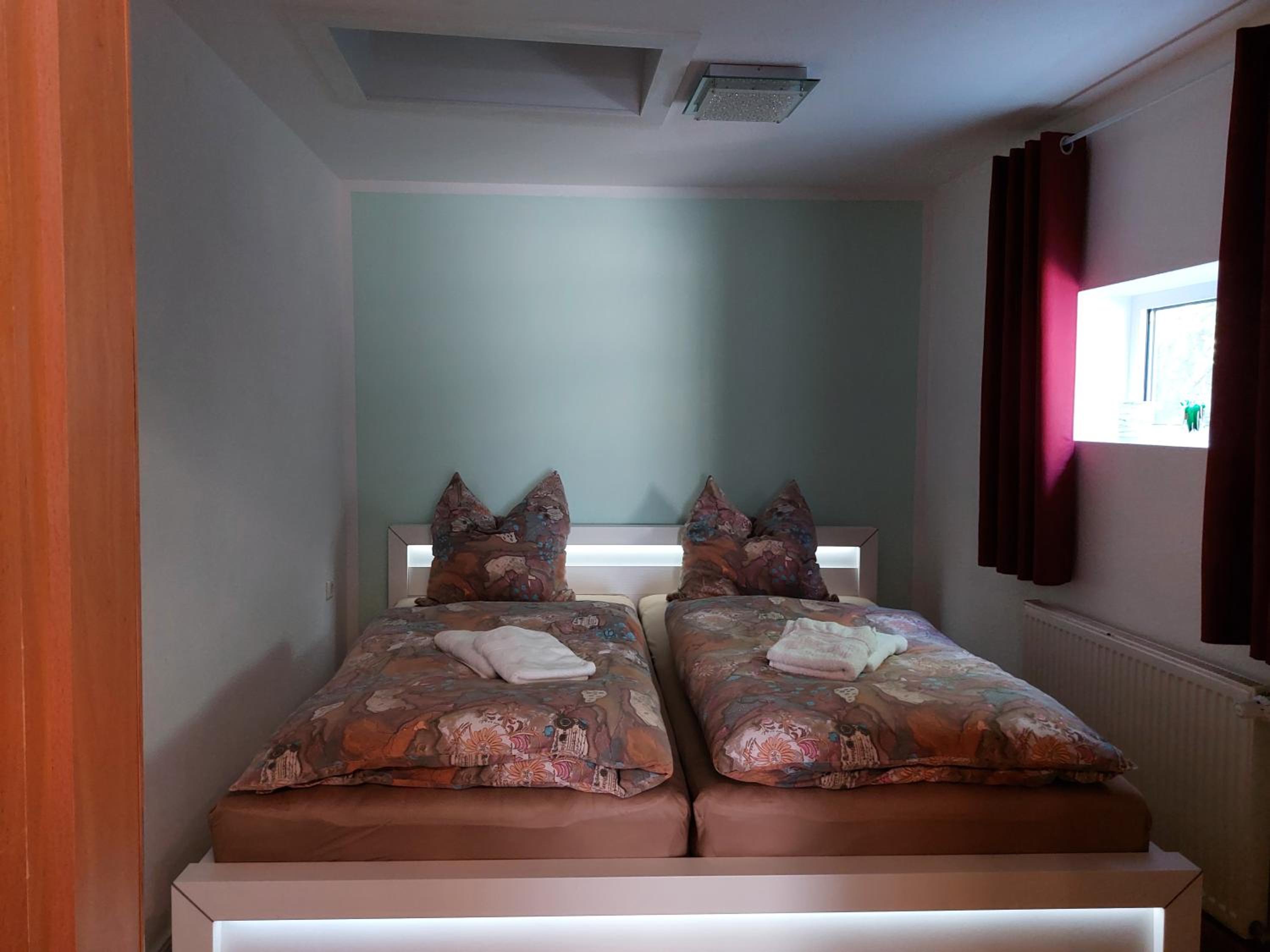 One-Bedroom Apartment - Non-Smoking photo 2