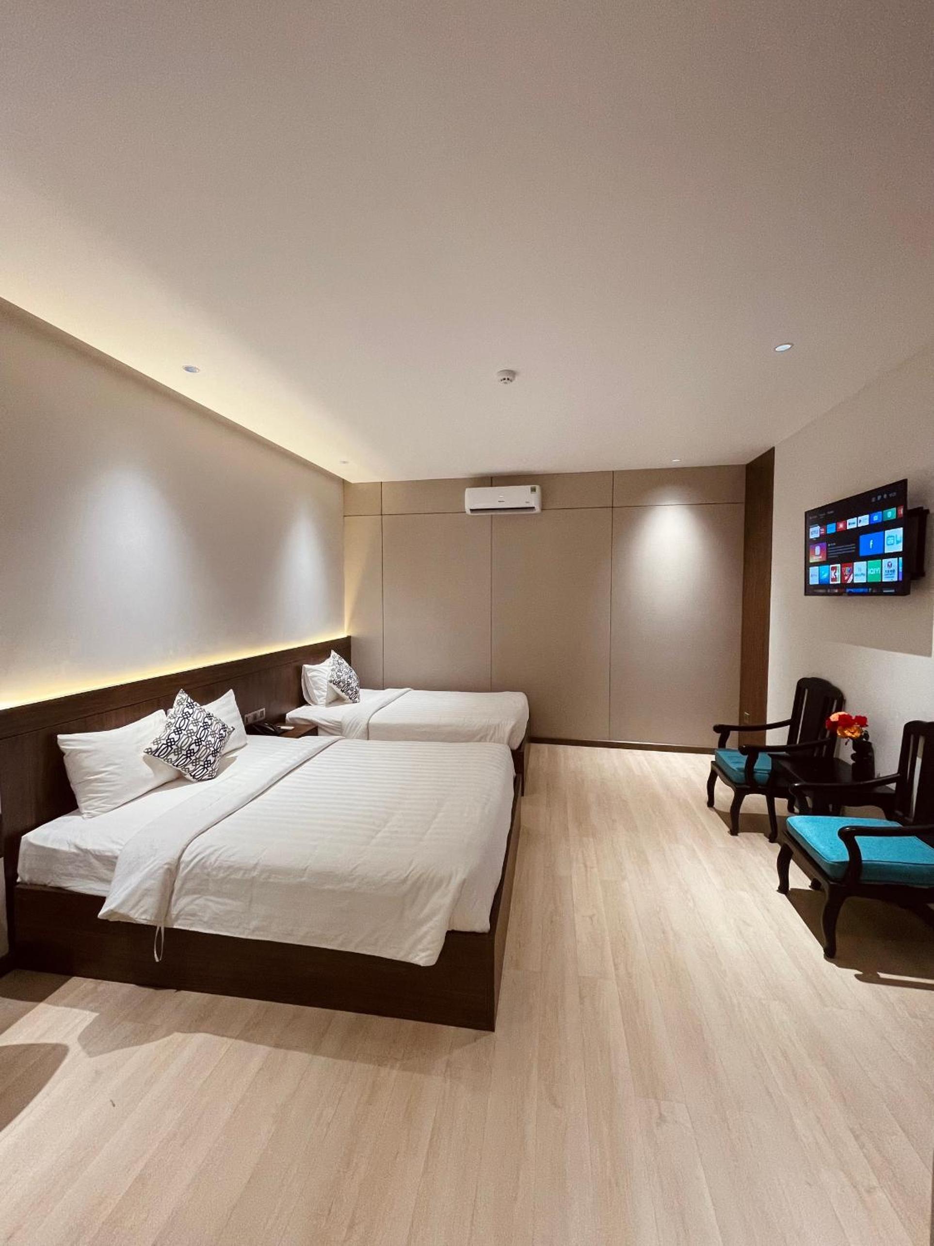 Quadruple Room with Bath