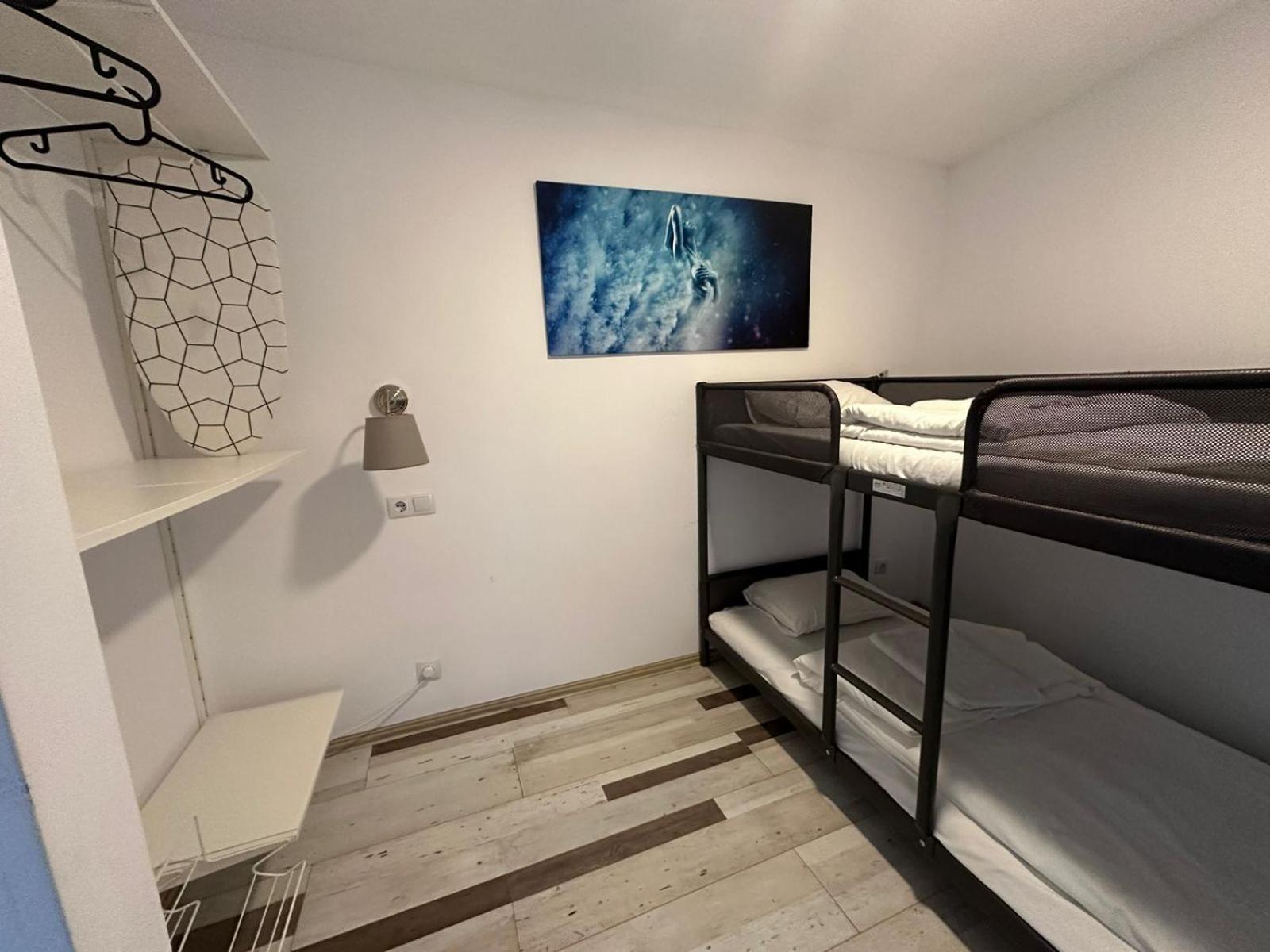 4-Bed Mixed Dormitory Room photo 1