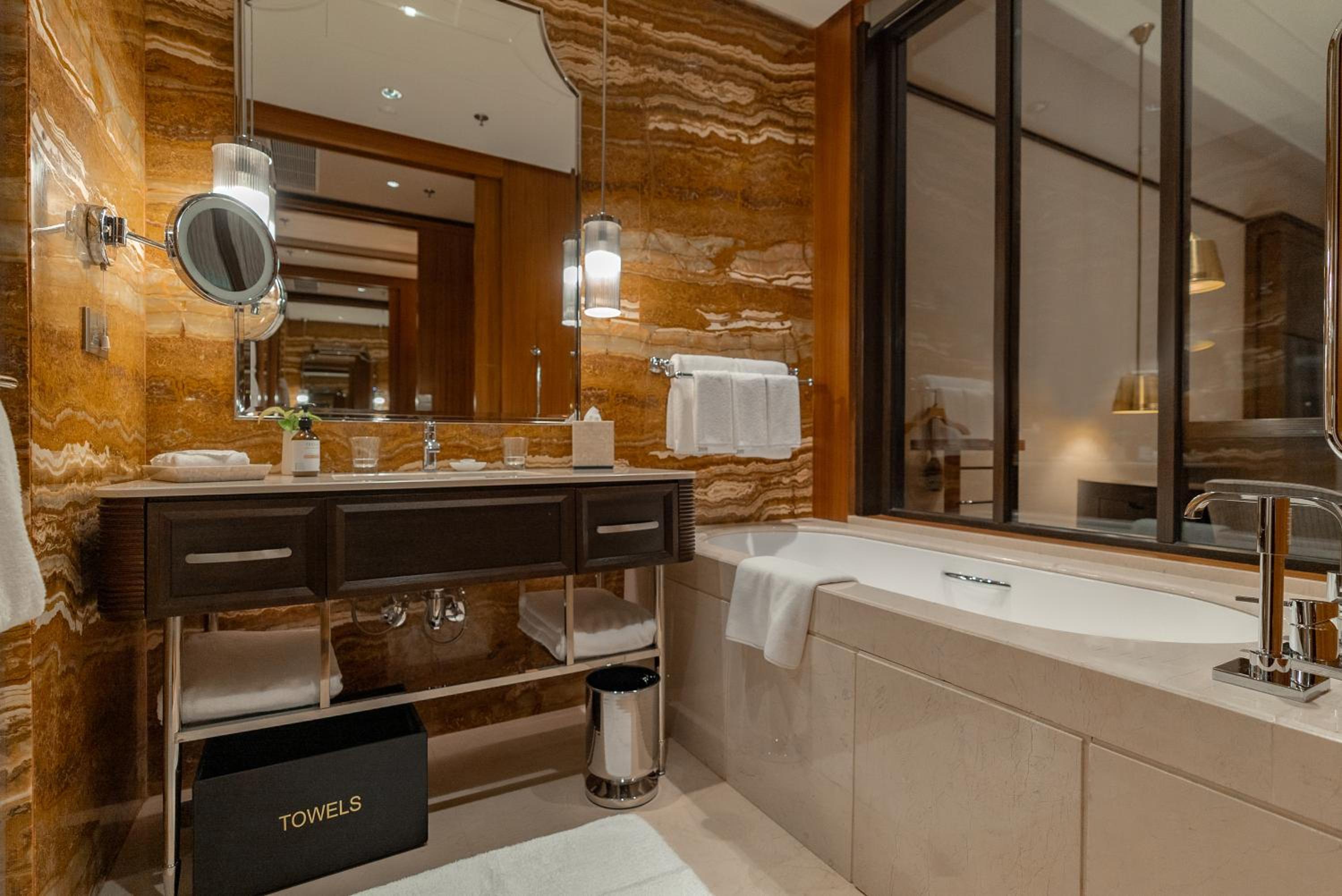 One Bedroom Family Apartment with Waterfront View, Private Balcony & Luxury Hours