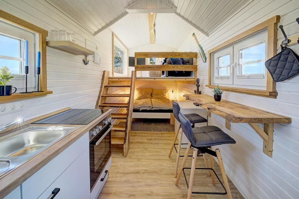 One-Bedroom House photo 2