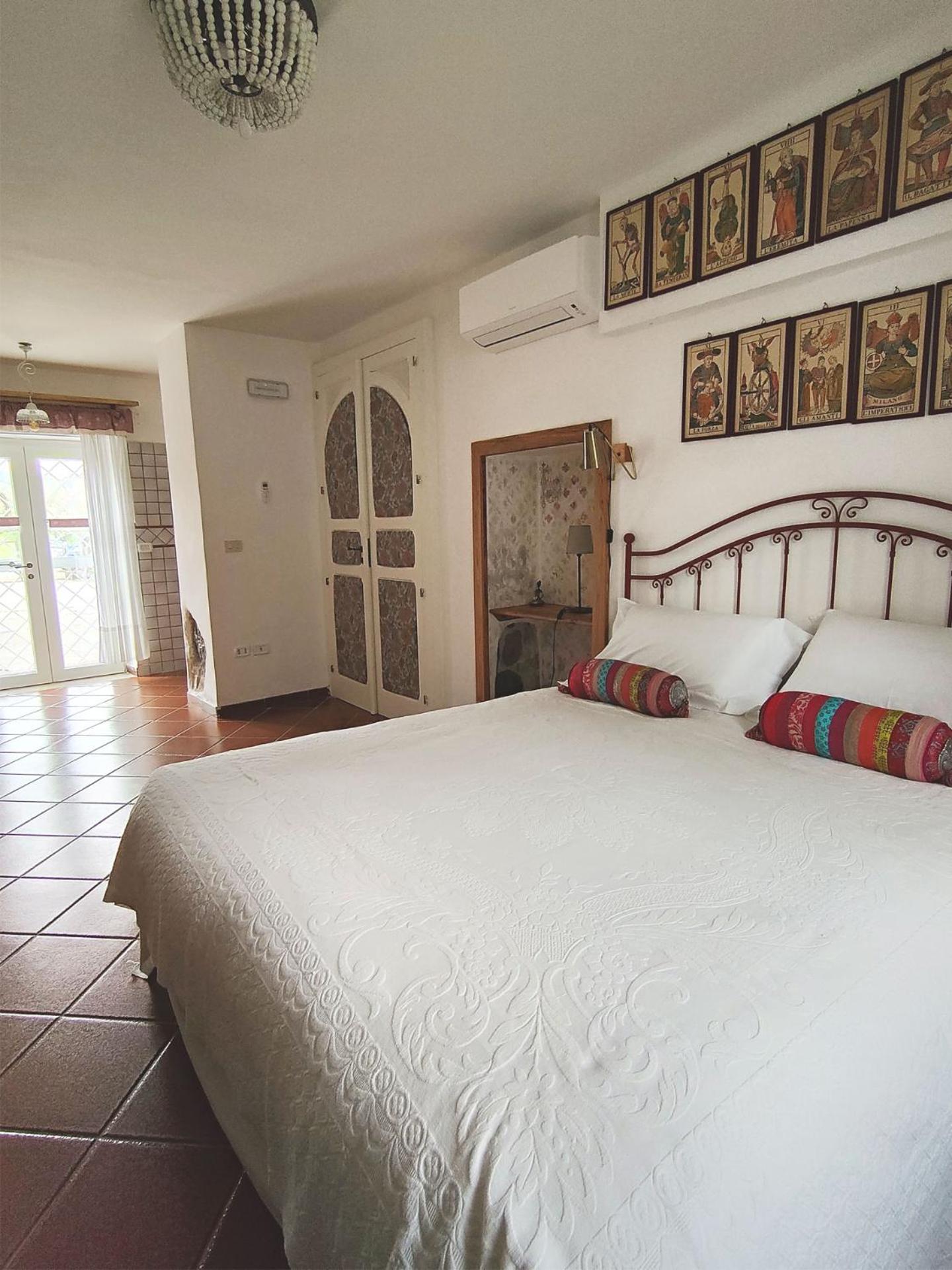 Large Double Room - Photo 14