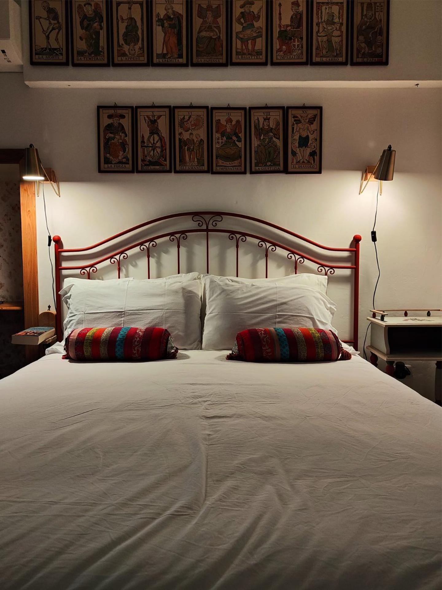 Large Double Room - Photo 2