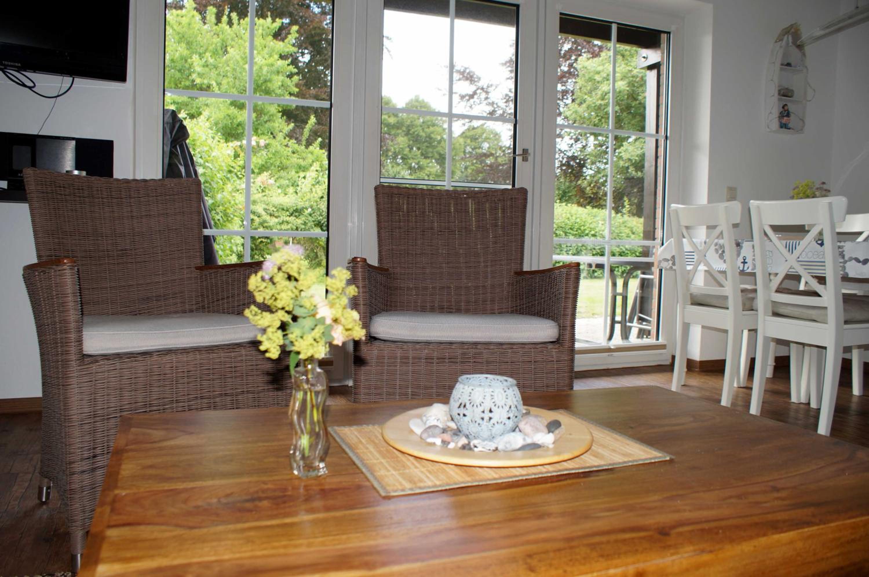 One-Bedroom Apartment with Terrace photo 1