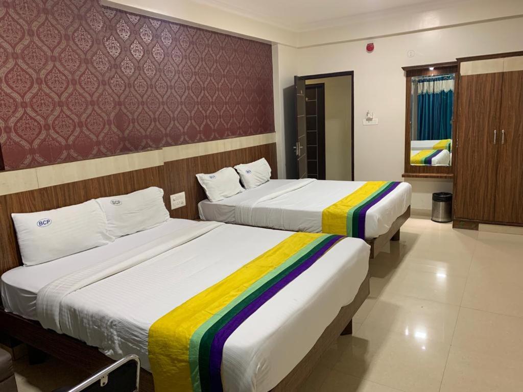 Quadruple Room - Photo 13