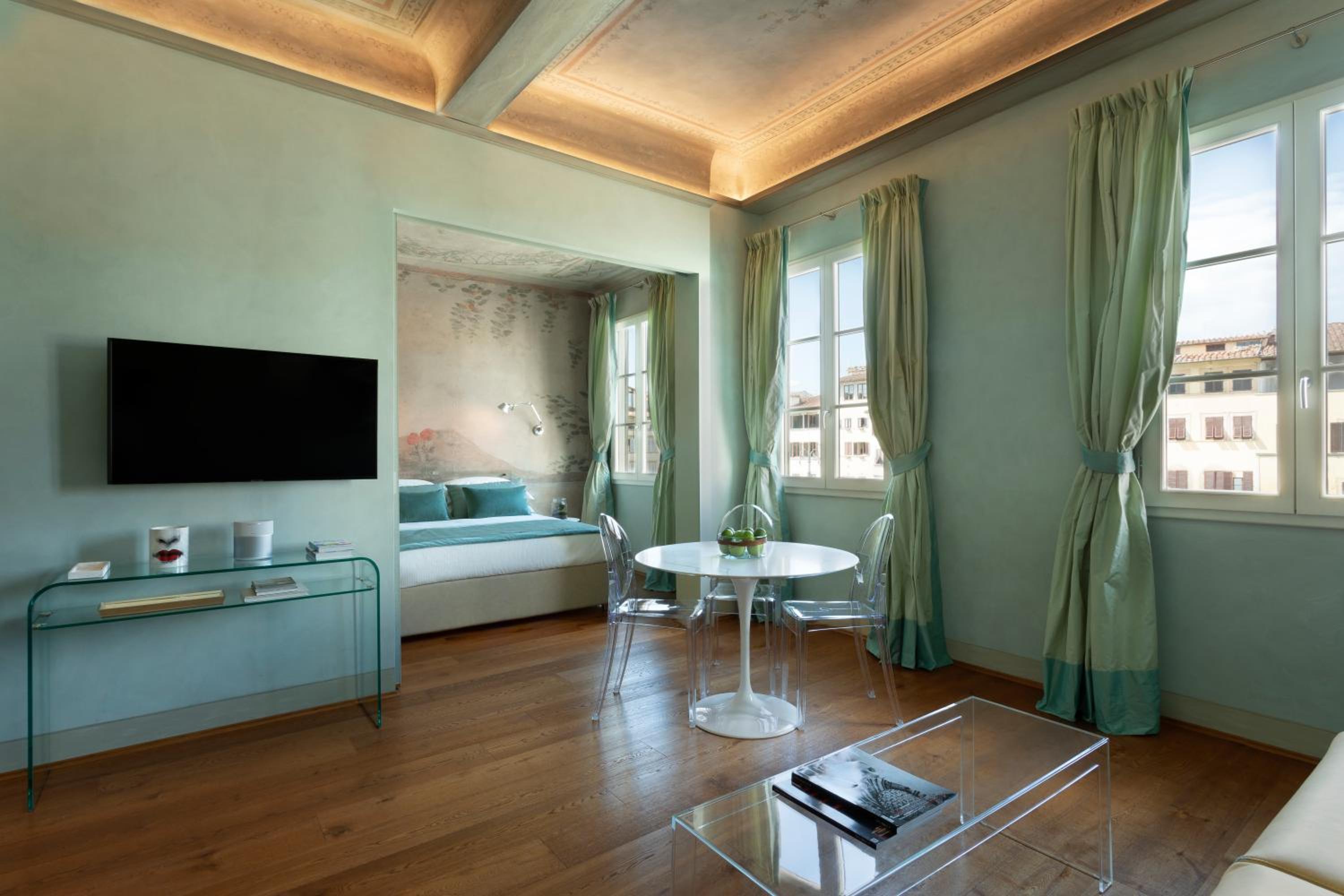 Two-Bedroom Apartment with View photo 1