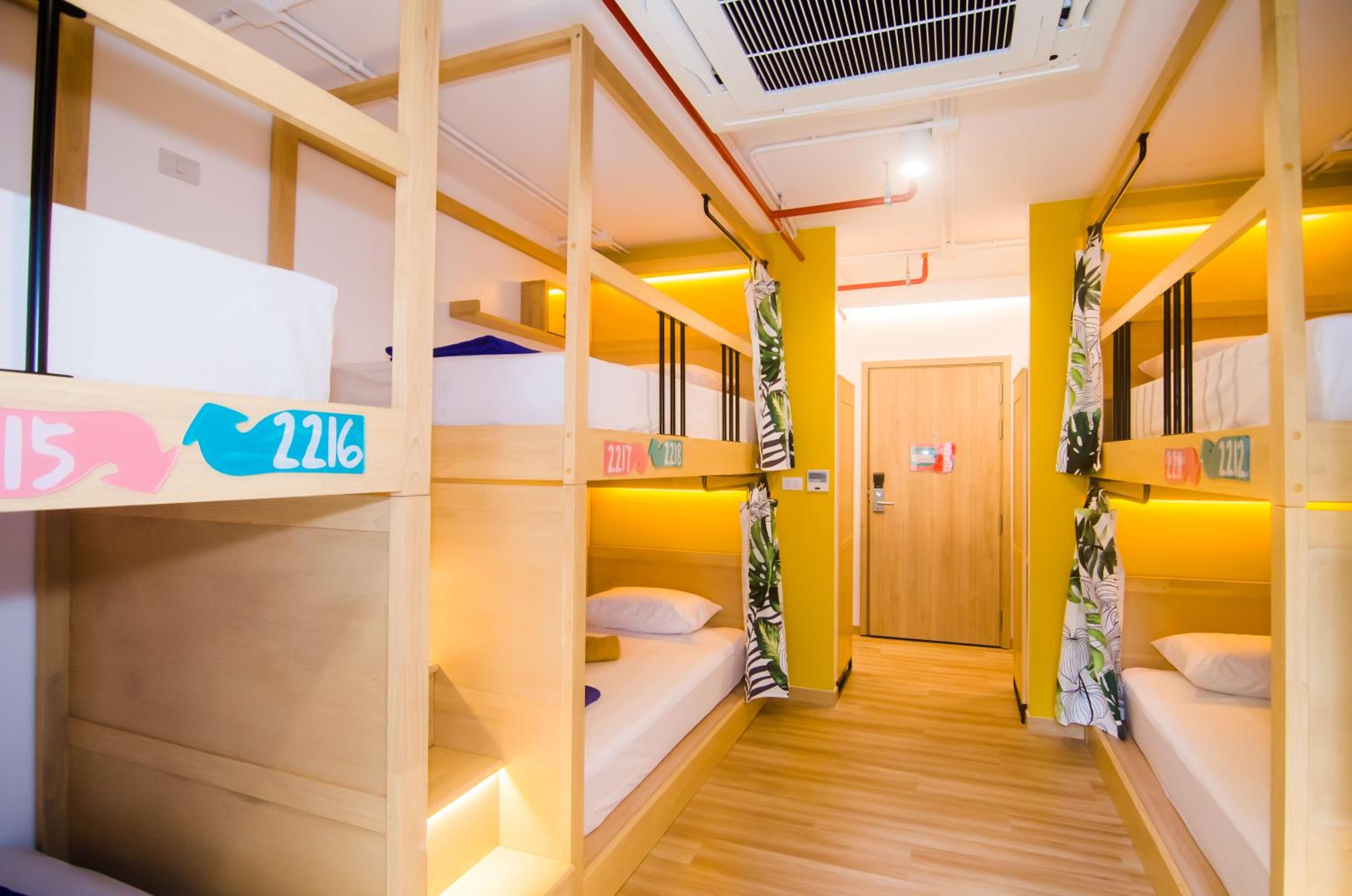 Bed in 8-Bed Mixed Dormitory Room