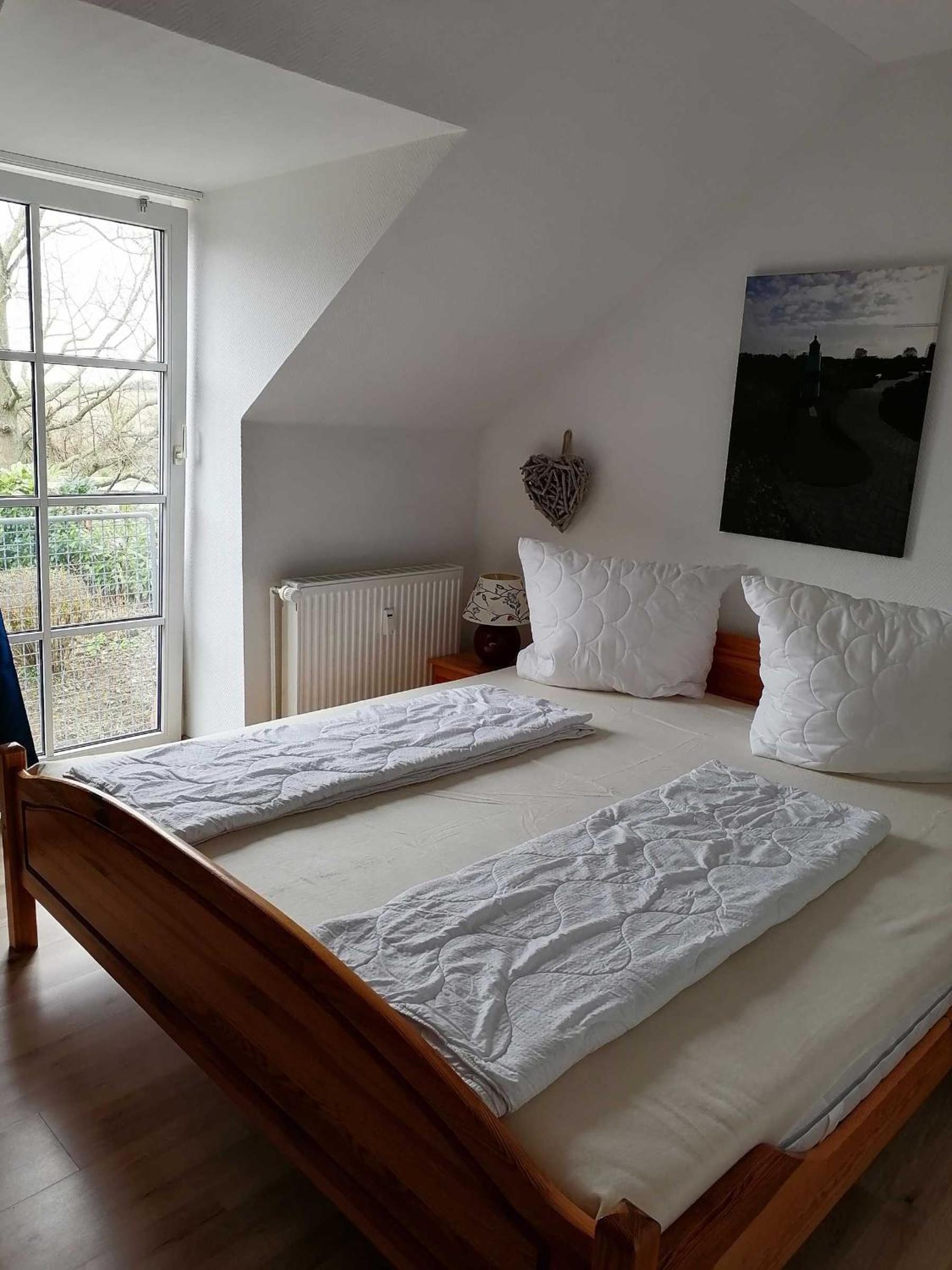 One-Bedroom Apartment with Balcony photo 2