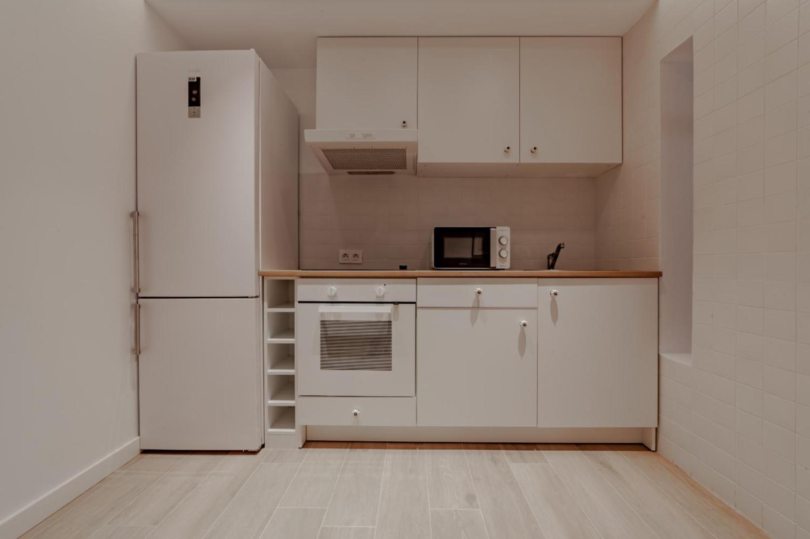 One-Bedroom Apartment - Photo 10